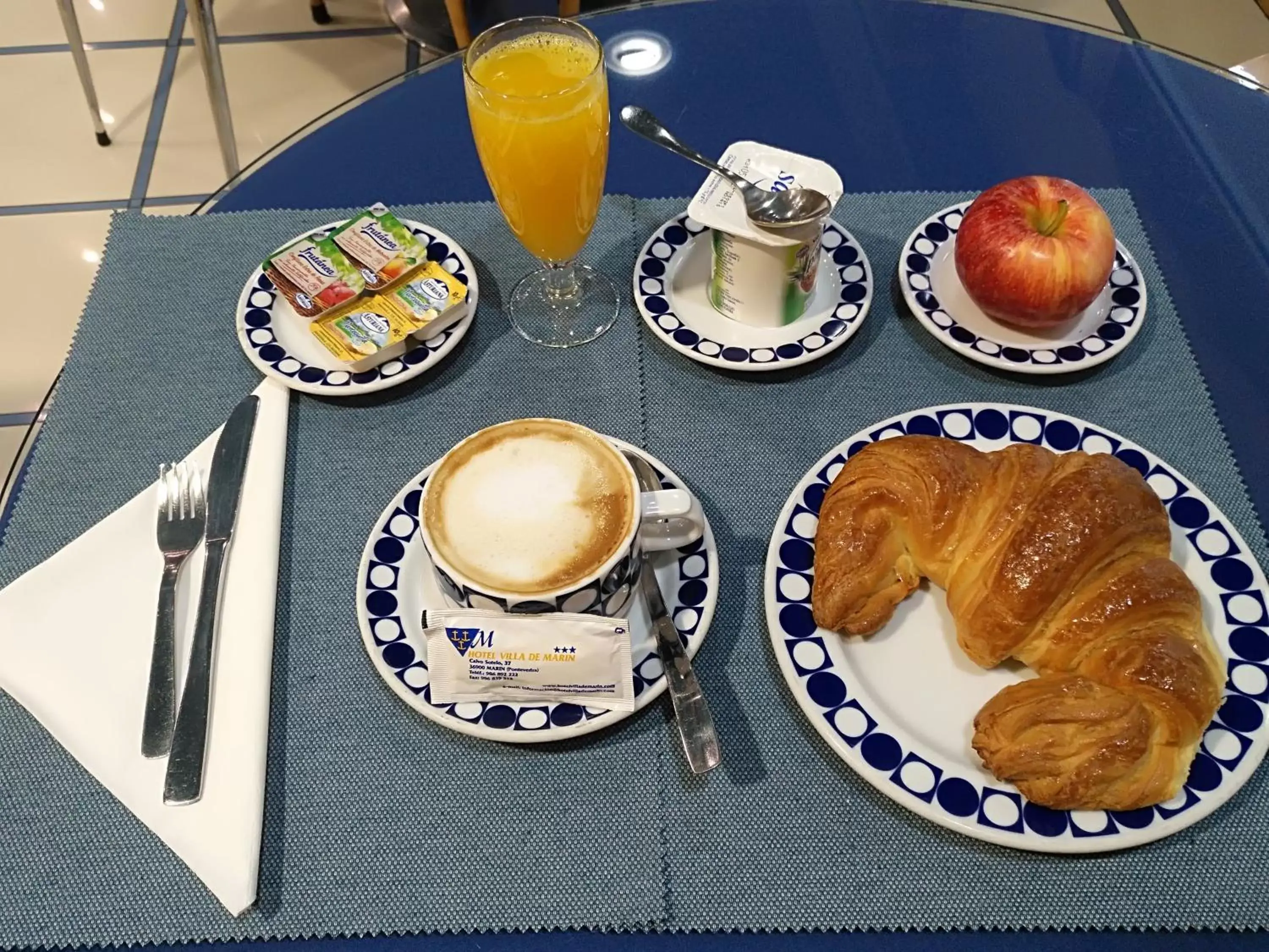 Breakfast in Hotel Villa de Marin