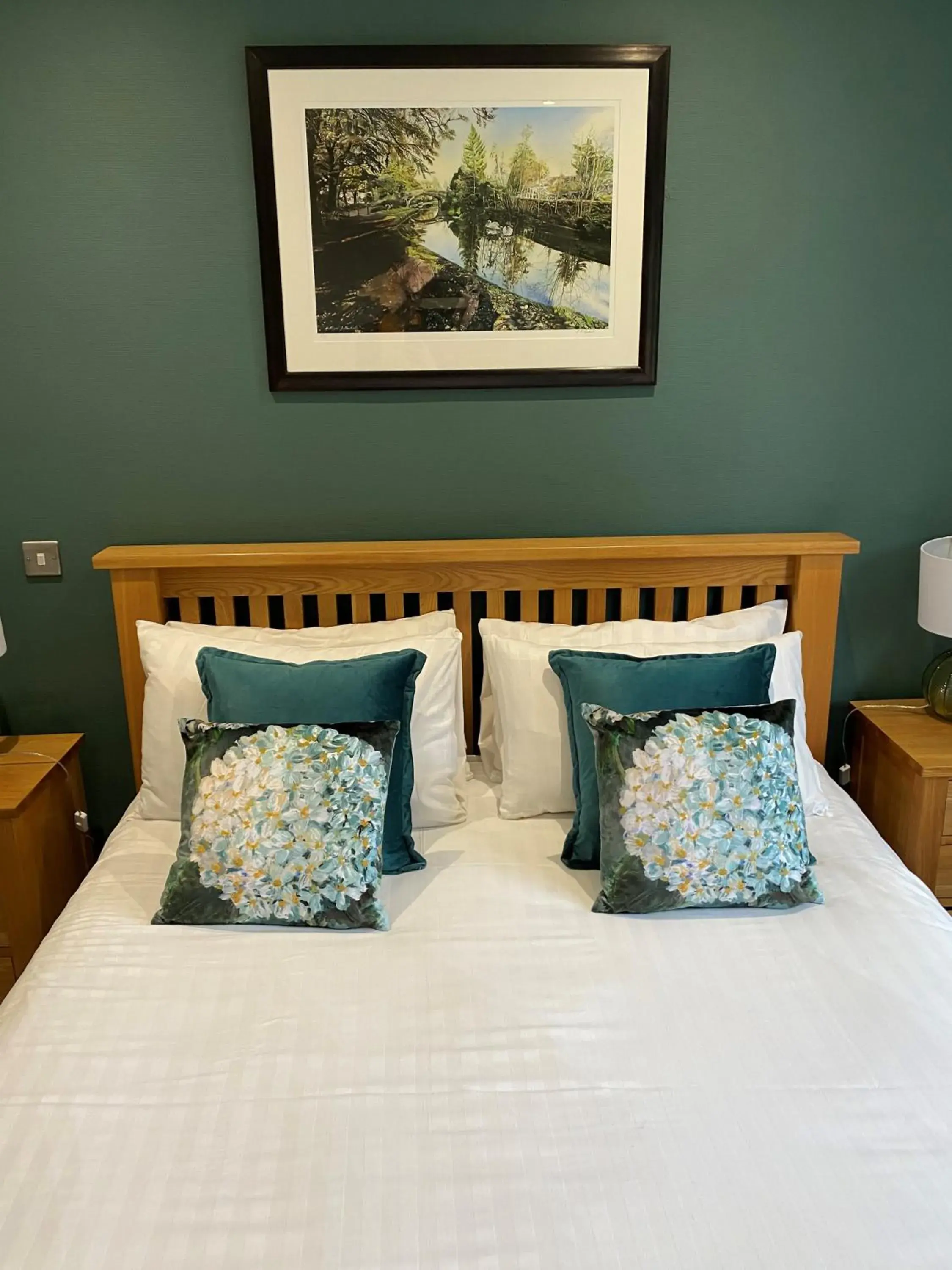 Bed in Rufford Arms Hotel