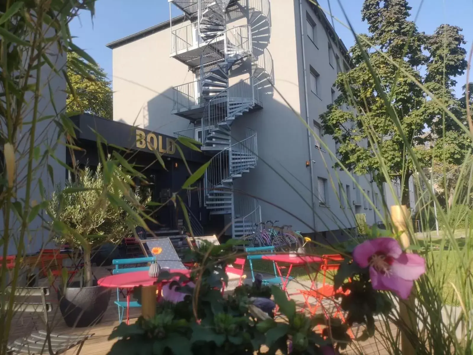 Facade/entrance in Bold Hotel Frankfurt Messe Facade/entrance in Bold Hotel Frankfurt Messe