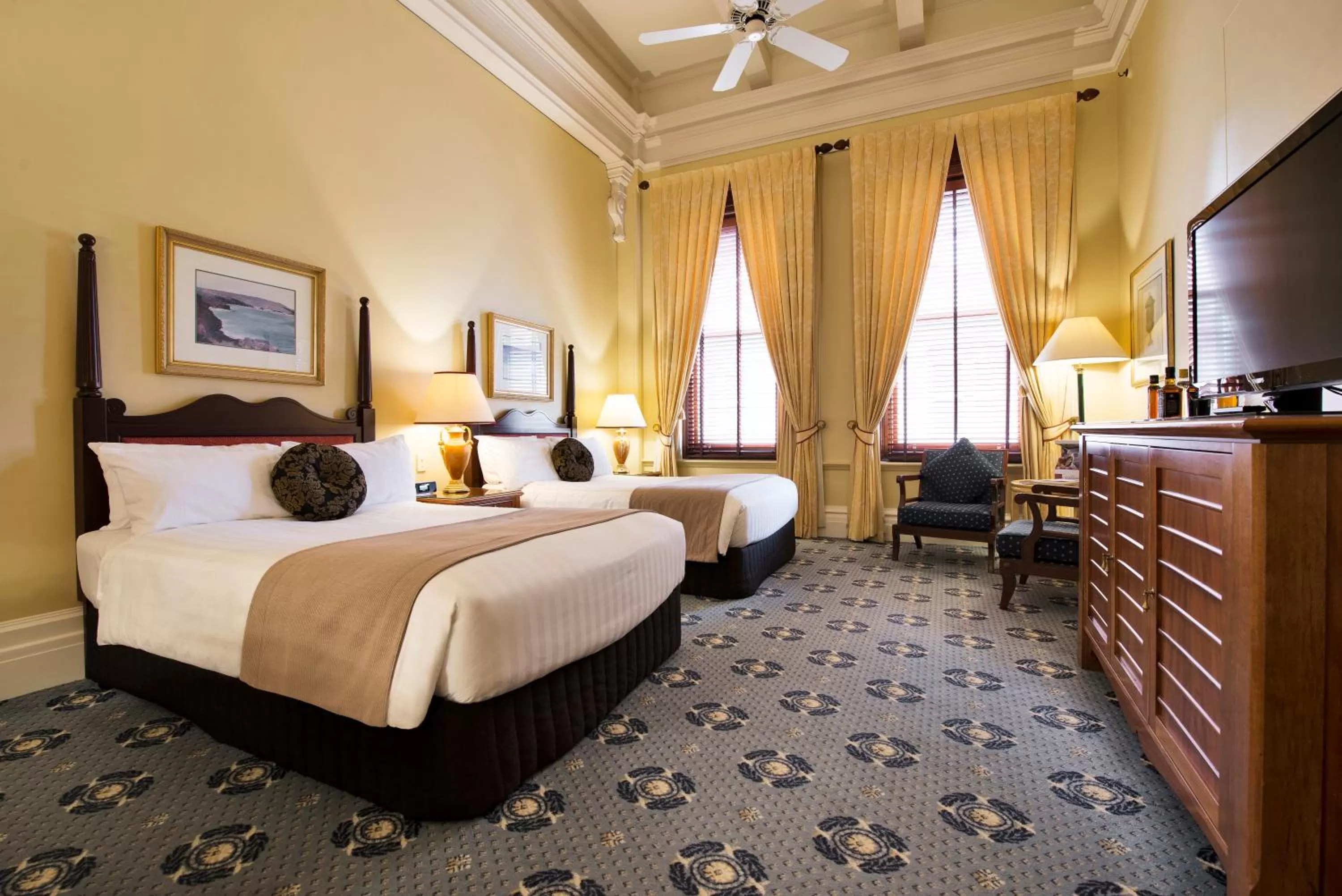 TV and multimedia, Bed in Treasury Brisbane