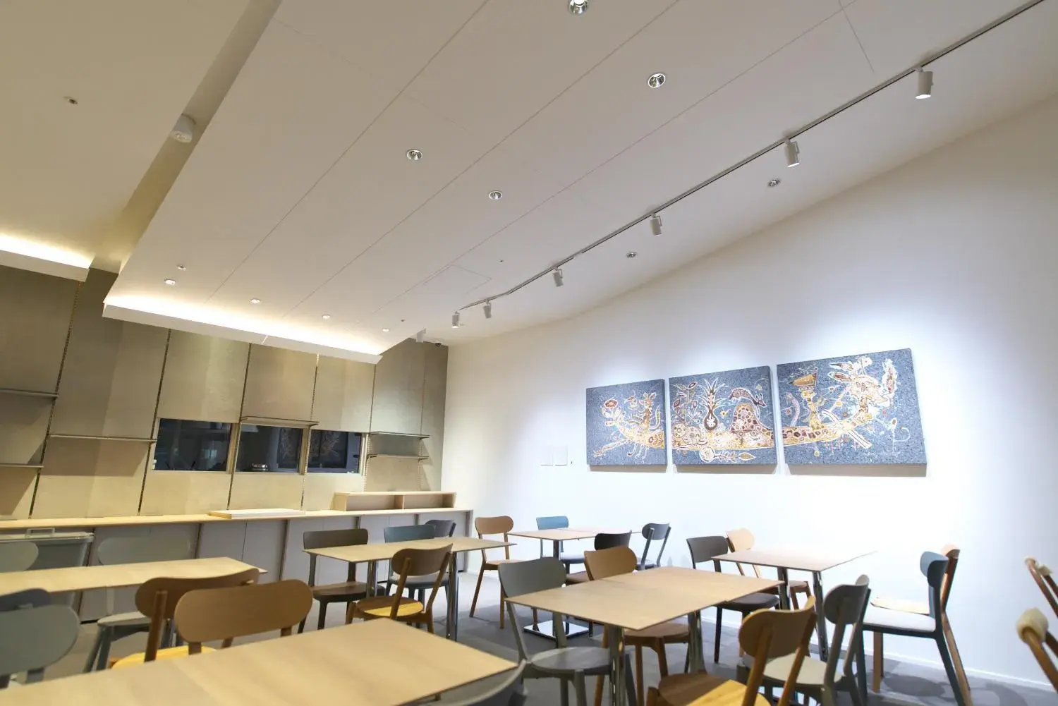 Lobby or reception, Restaurant/Places to Eat in Toyoko Inn Tokyo Haneda Airport No.2