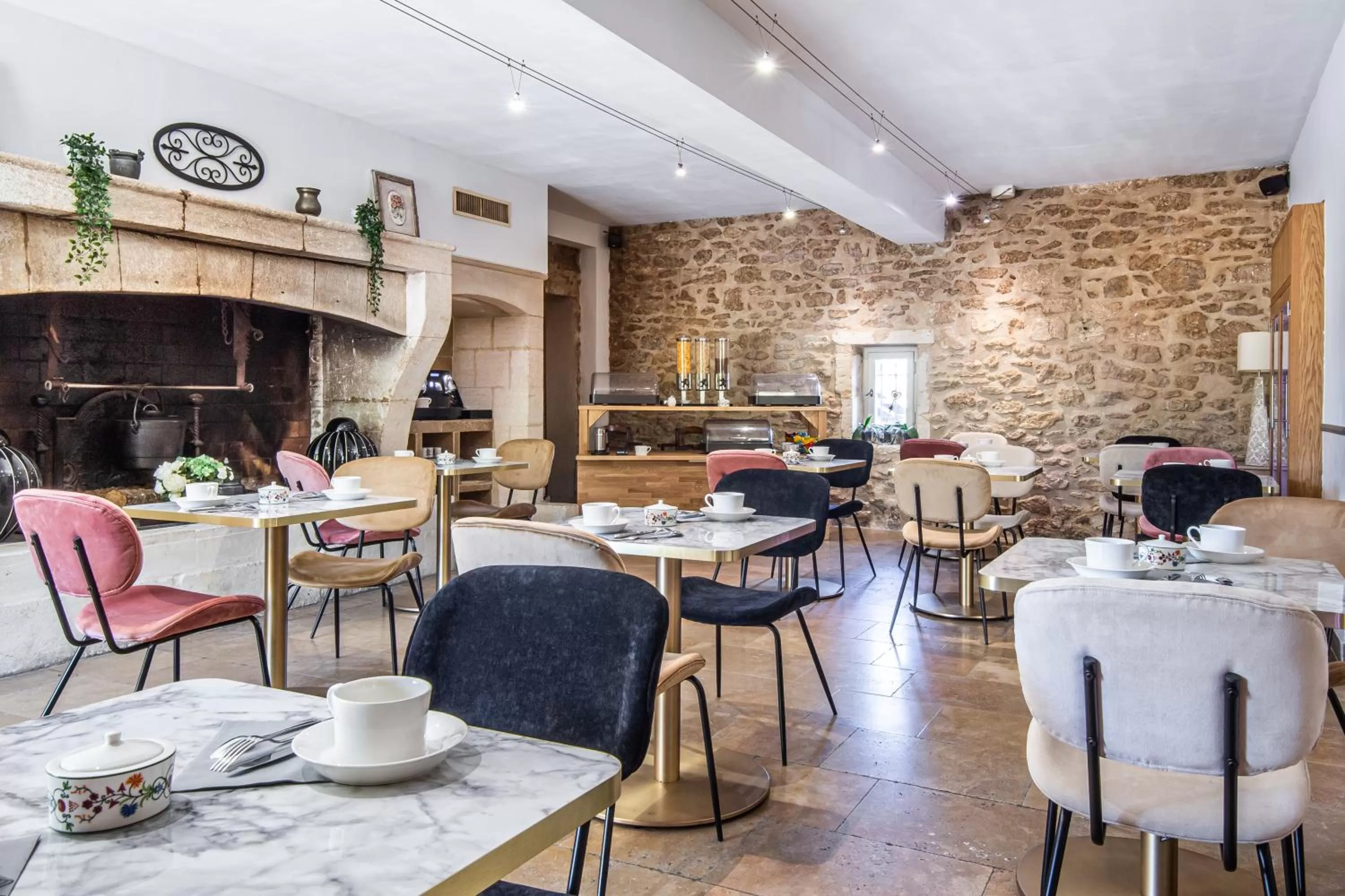 Meals in Hôtel Mas Valentine