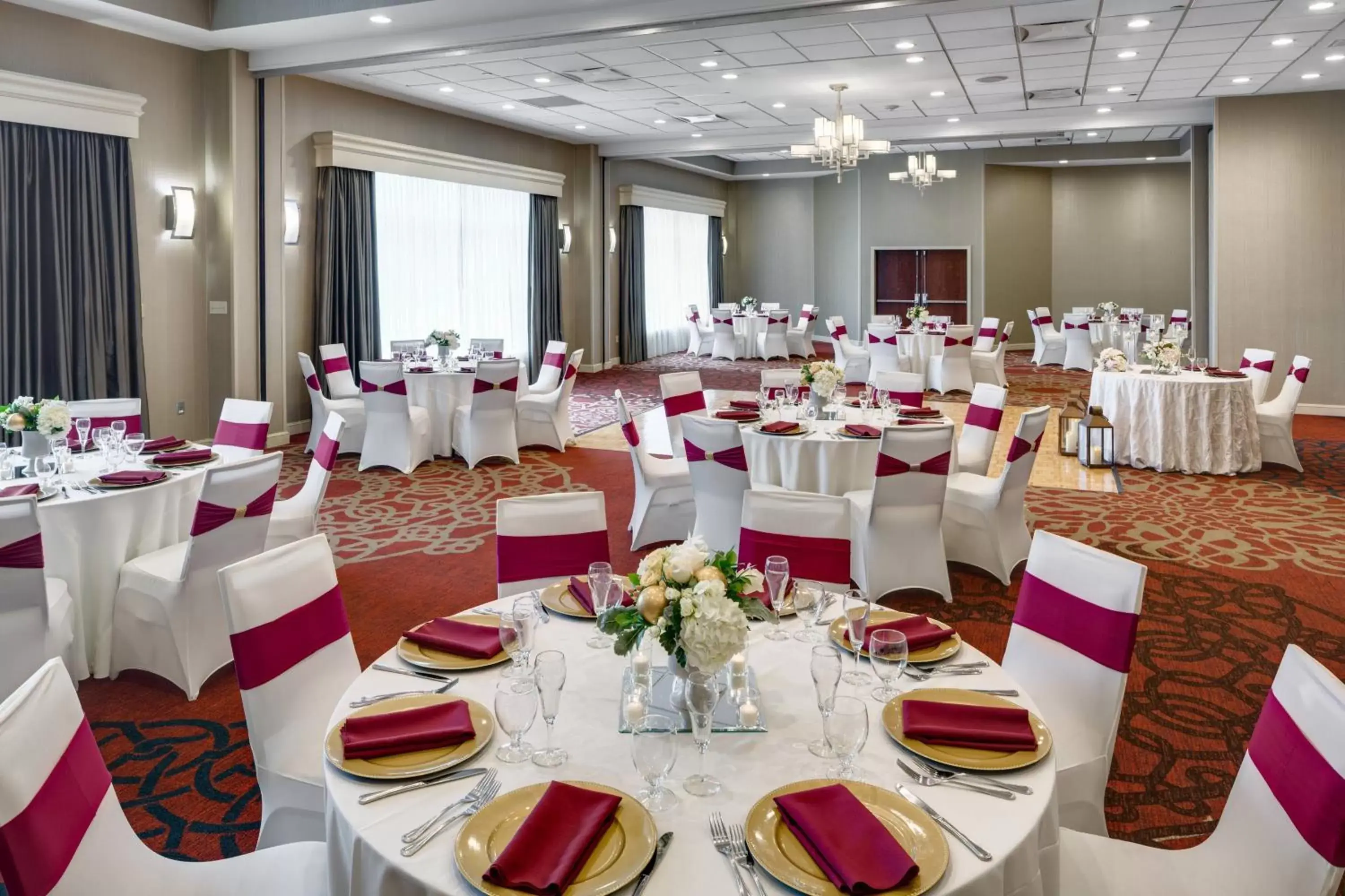 Banquet/Function facilities, Restaurant/Places to Eat in Courtyard Boston Marlborough