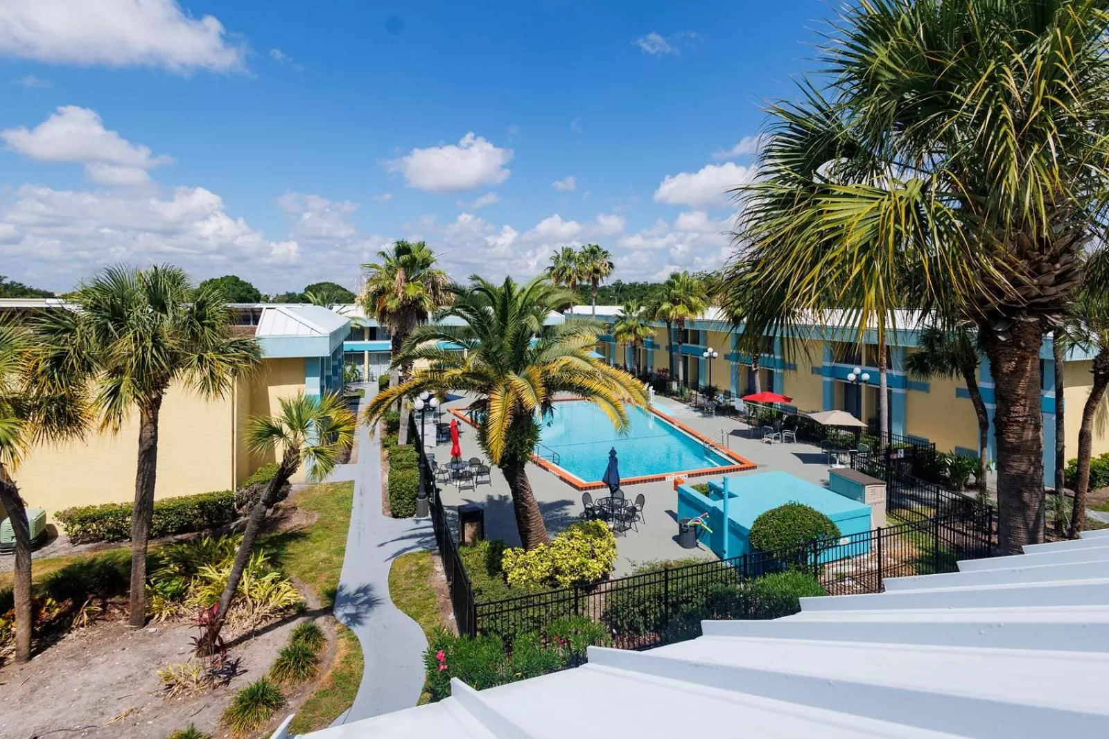 Pool view in Garnet Inn & Suites, Orlando
