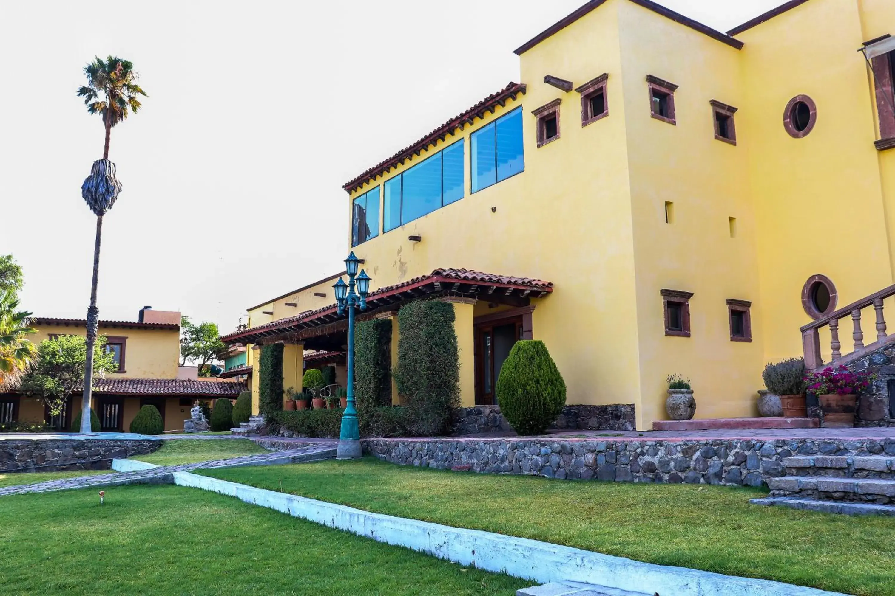 Garden view, Property Building in Mirador del Frayle