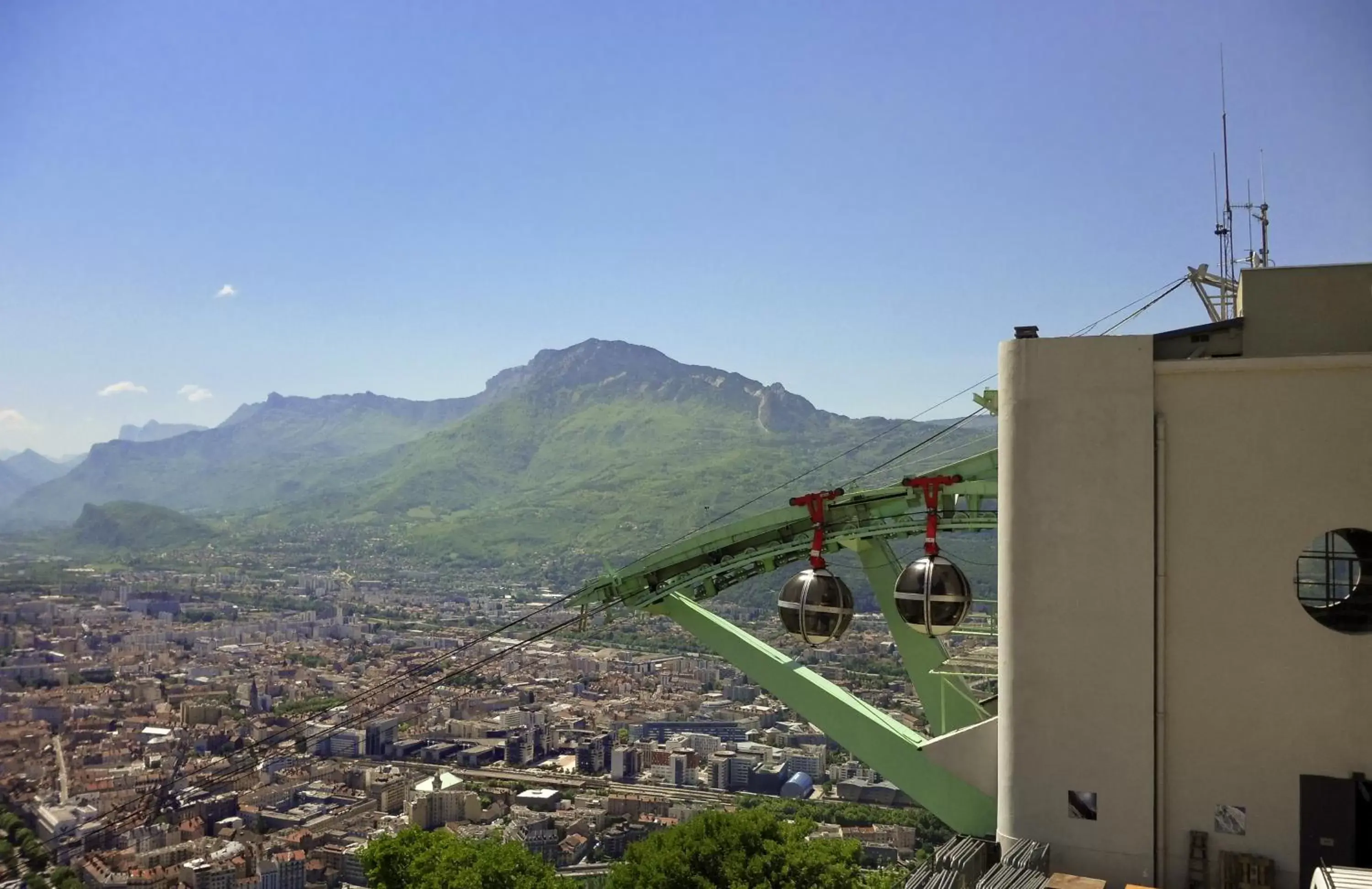 Nearby landmark, Mountain View in Hotel Mercure Grenoble Centre Président