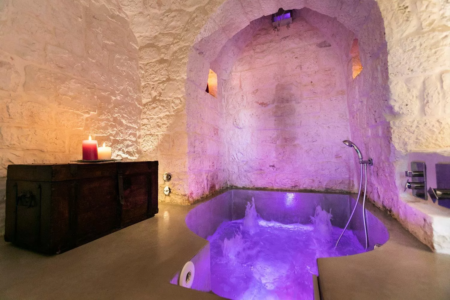 Hot Tub in DIMORA RITUNNO