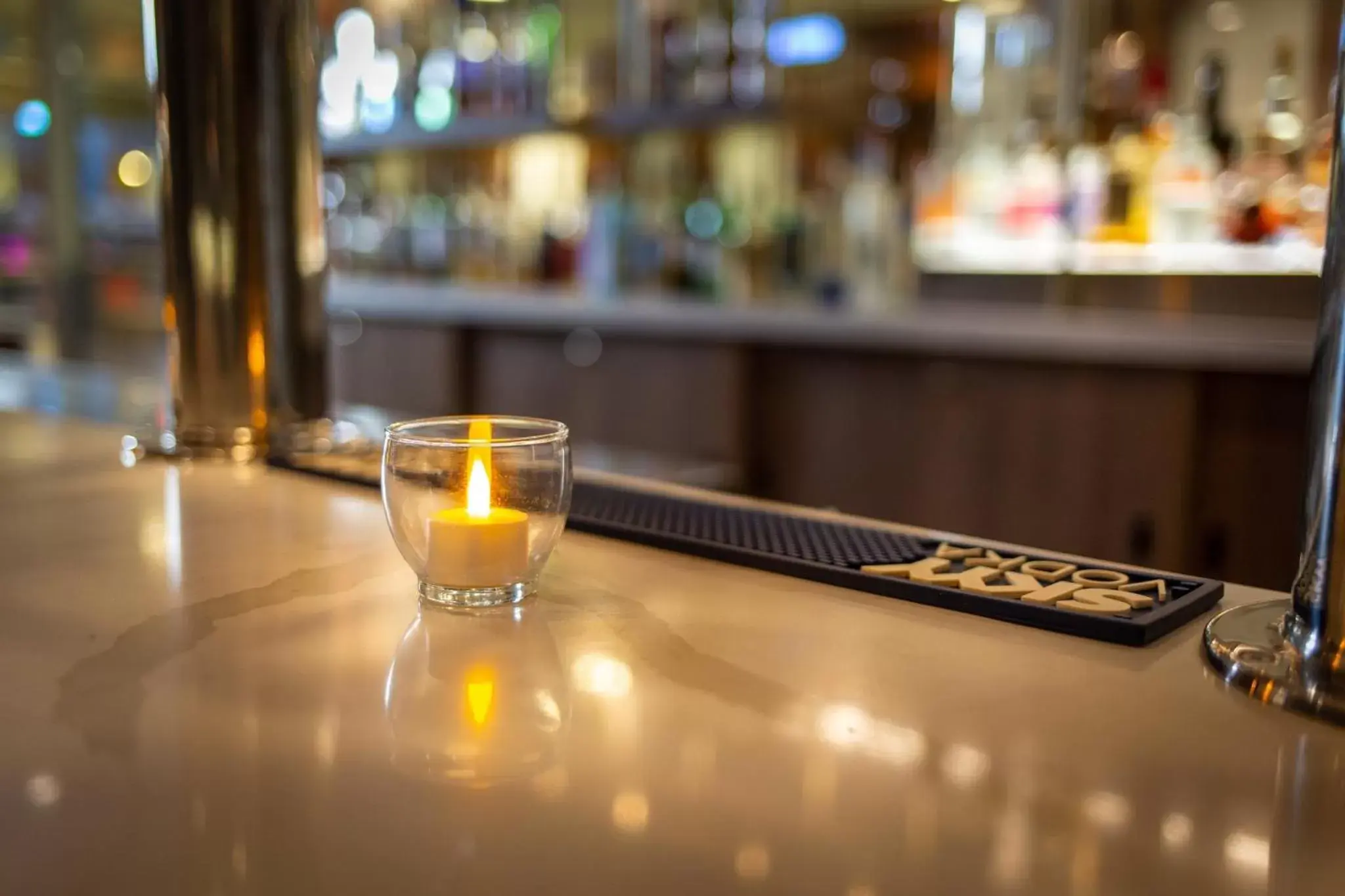 Restaurant/places to eat in Holiday Inn Toronto Downtown Centre by IHG Restaurant/places to eat in Holiday Inn Toronto Downtown Centre by IHG