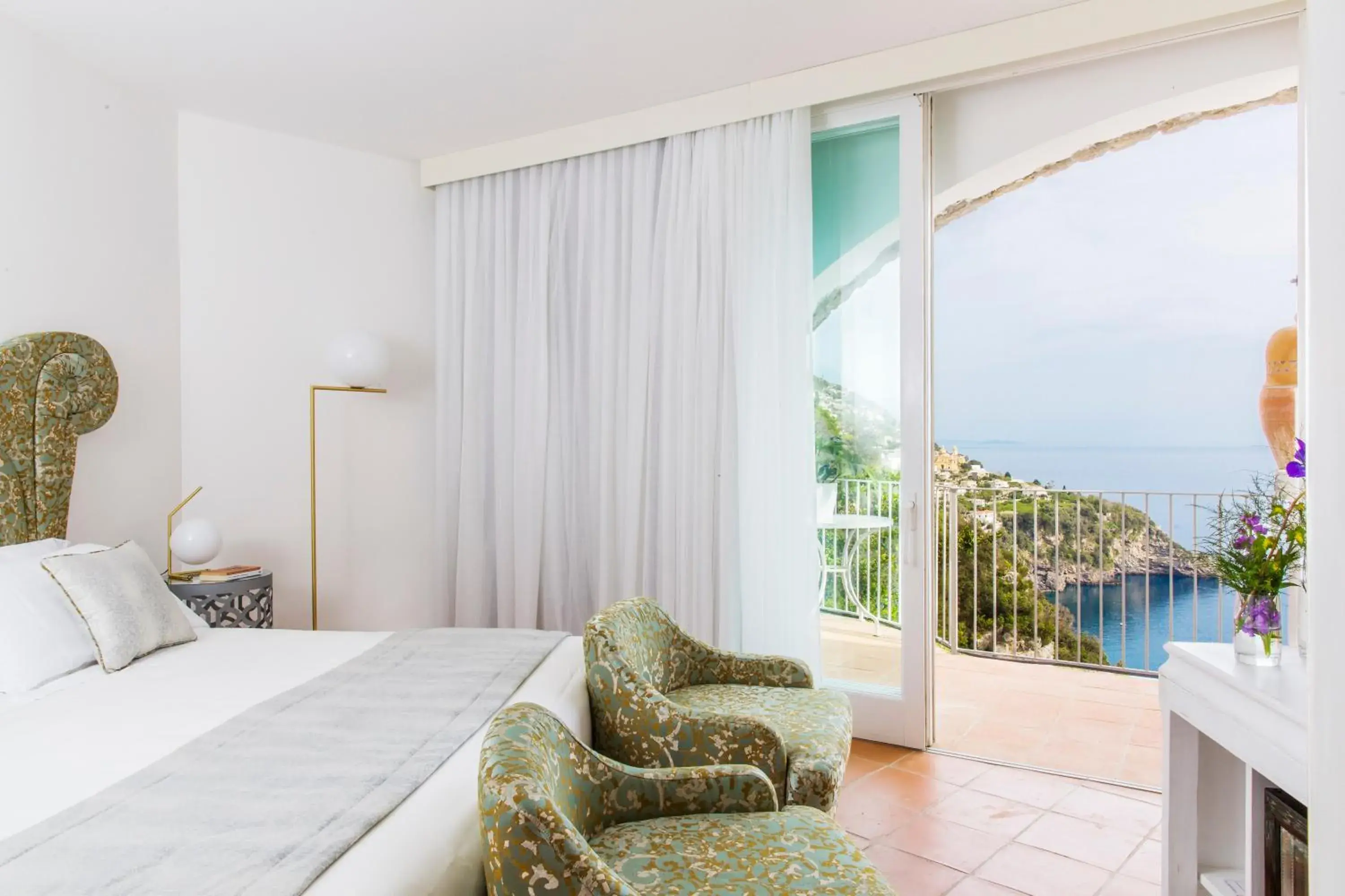 Balcony/Terrace, Bed in Hotel Piccolo Sant'Andrea