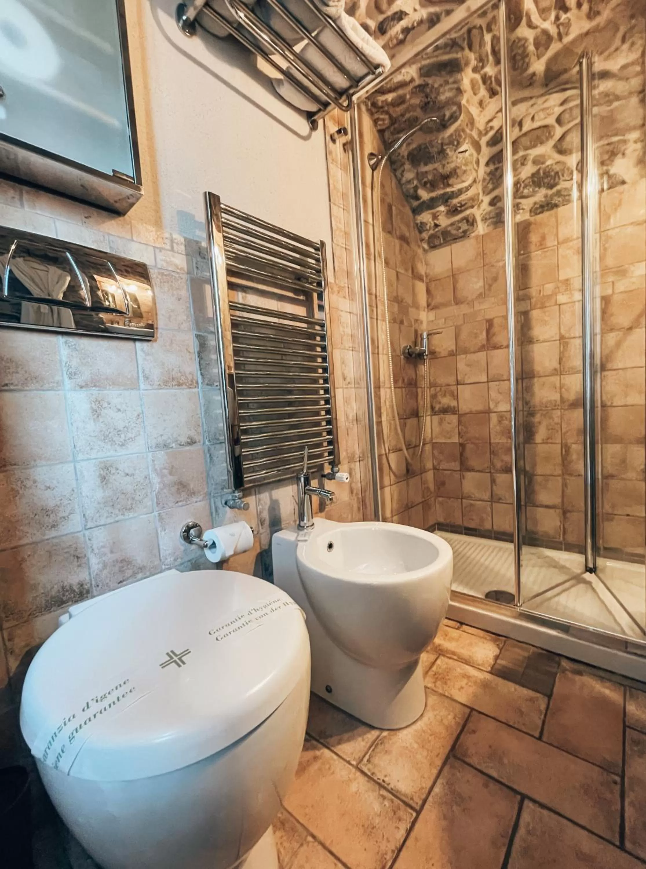 Shower in Talking Stones