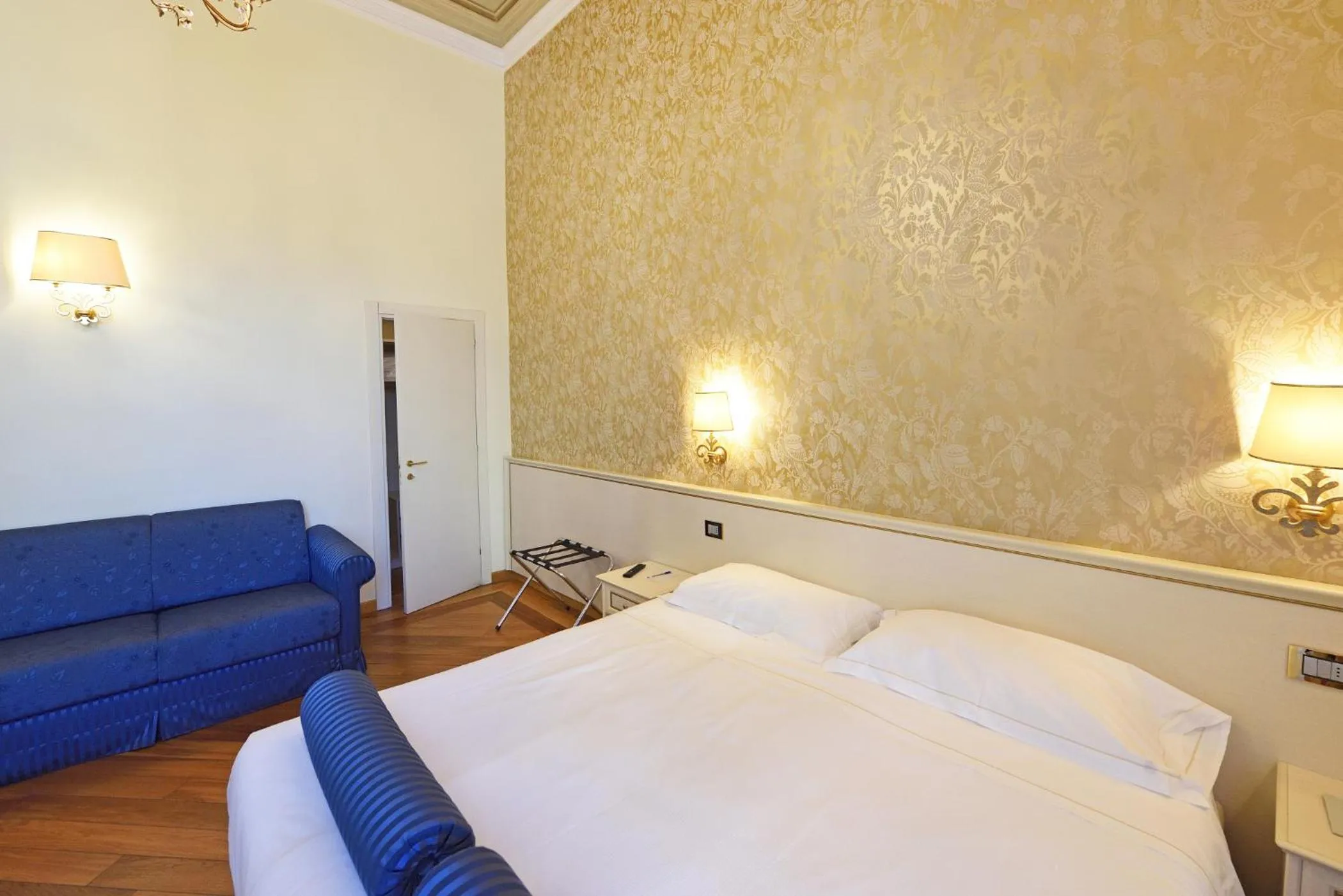 Bed in Relais La Corte di Cloris