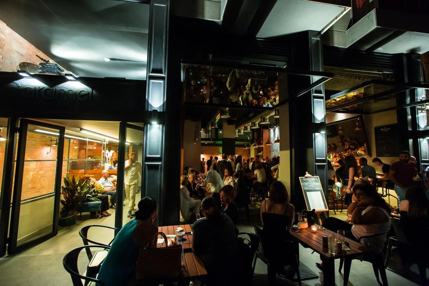 Restaurant/places to eat in Caramel Boutique Hotel