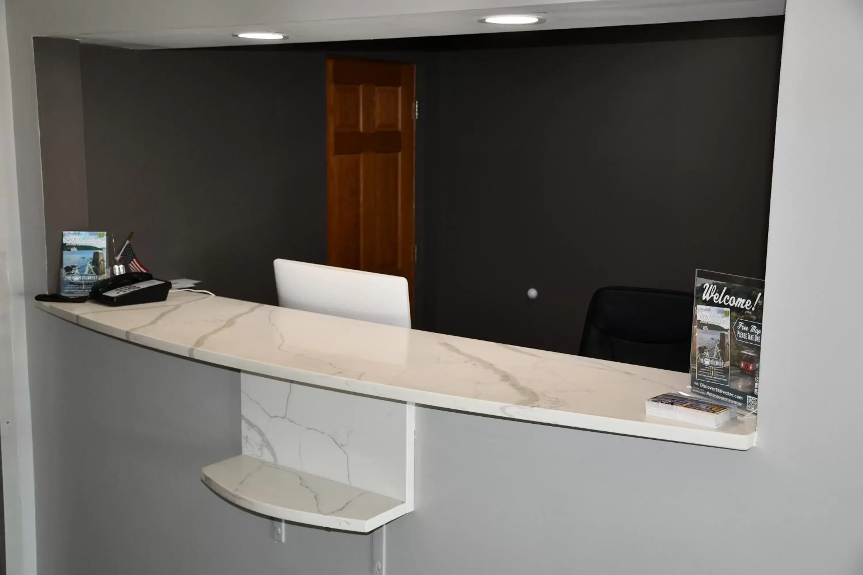 Stillwater Inn & Suites Stillwater Inn & Suites