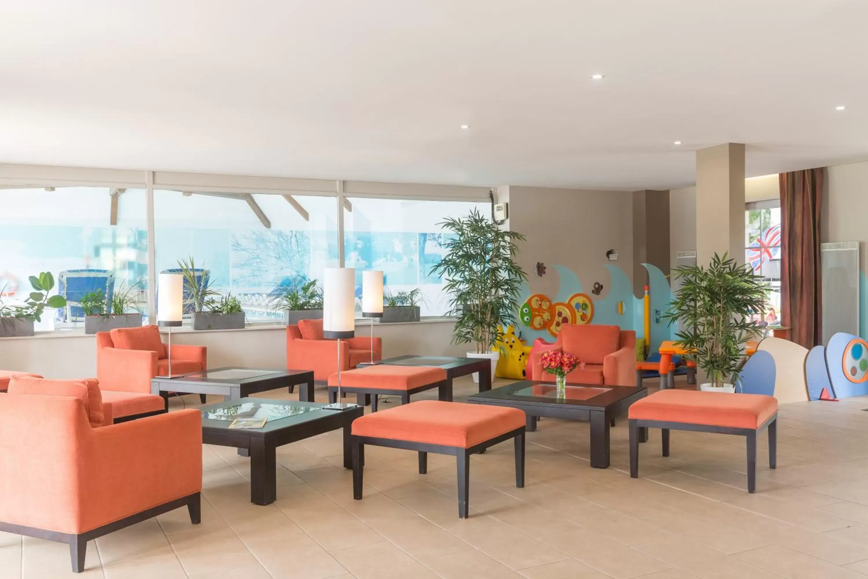 Communal lounge/ TV room, Lounge/Bar in Résidence Pierre & Vacances Green Beach