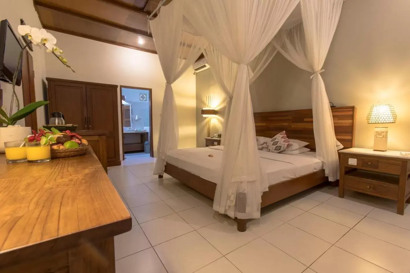 Property building, Bed in Bumi Ayu Bungalow Sanur