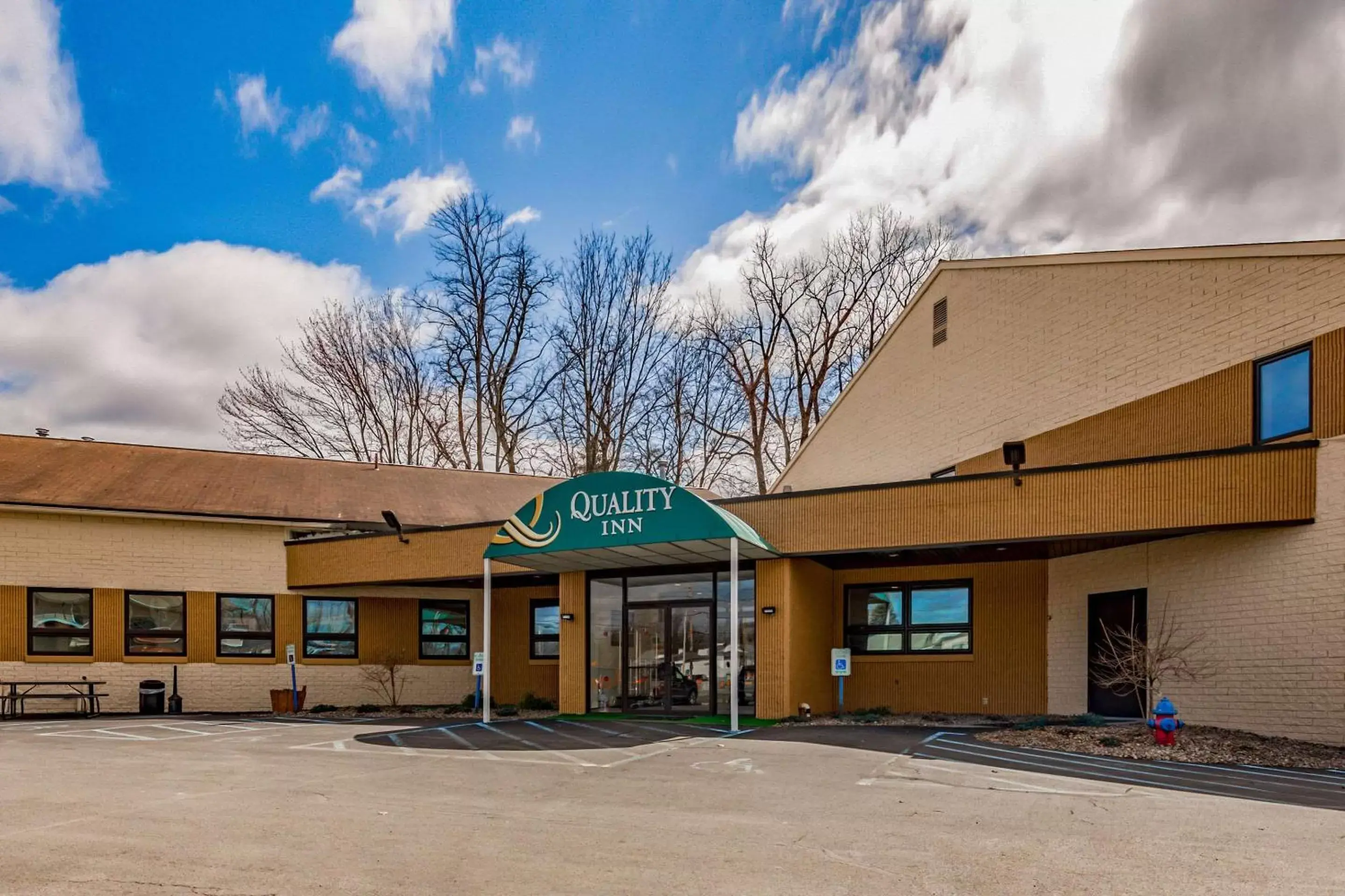Property building in Quality Inn Schenectady - Albany