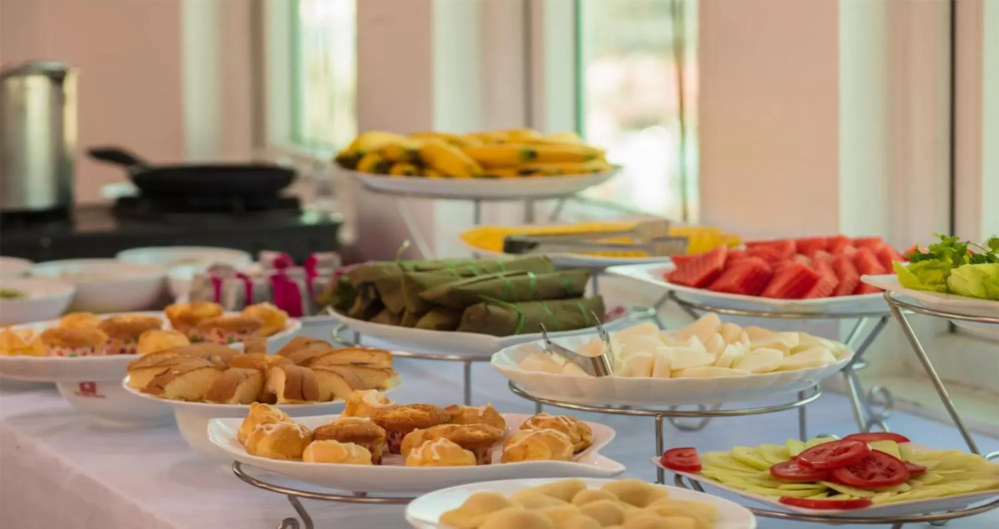 Buffet breakfast in Van Mieu Hotel