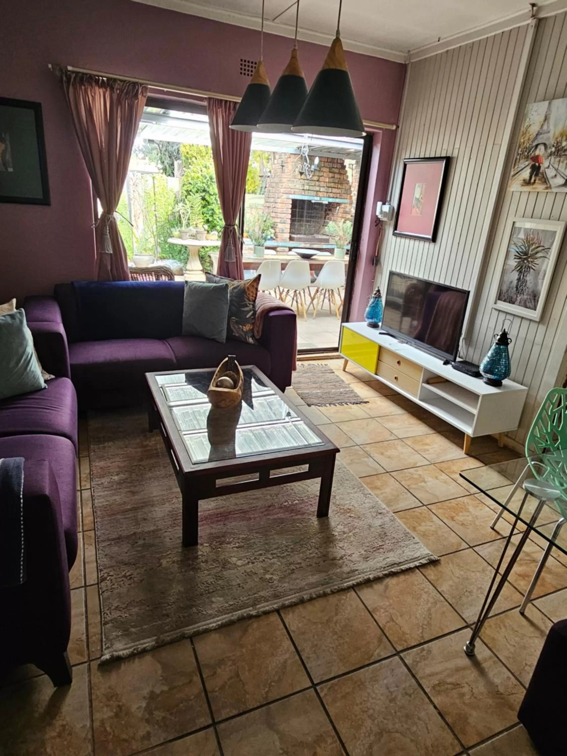 Living room, Seating Area in 51on Church