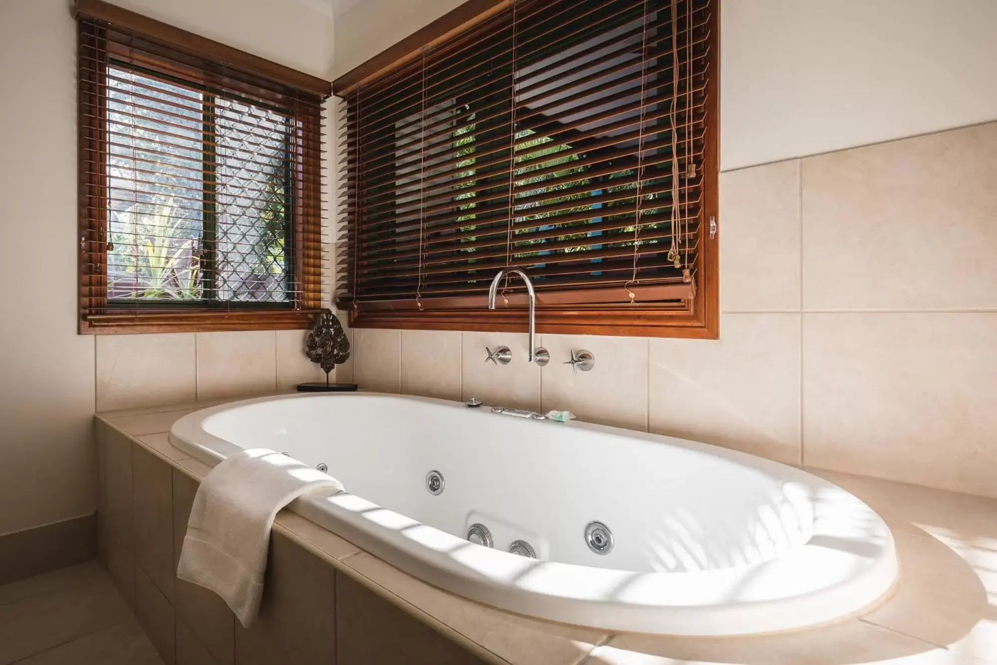 Bathroom in Cable Beach Club Resort & Spa