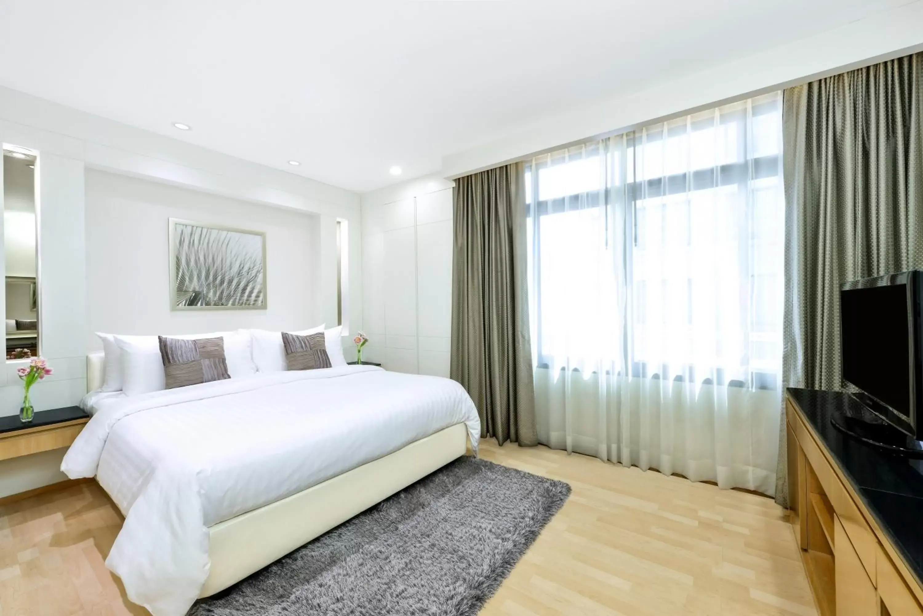 Executive Suite in Centre Point Chidlom - SHA Extra Plus