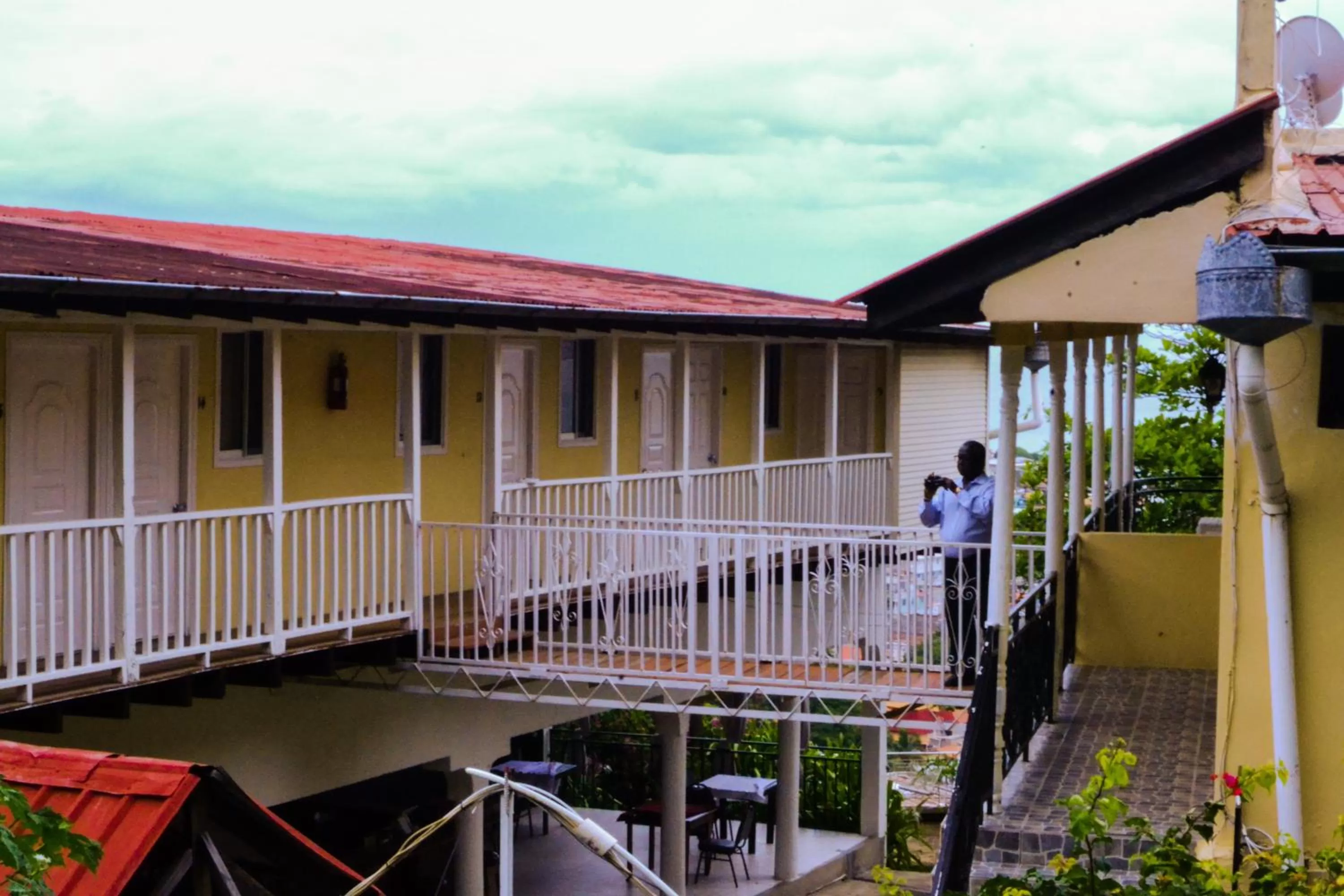 Property building in Habitation Des Lauriers