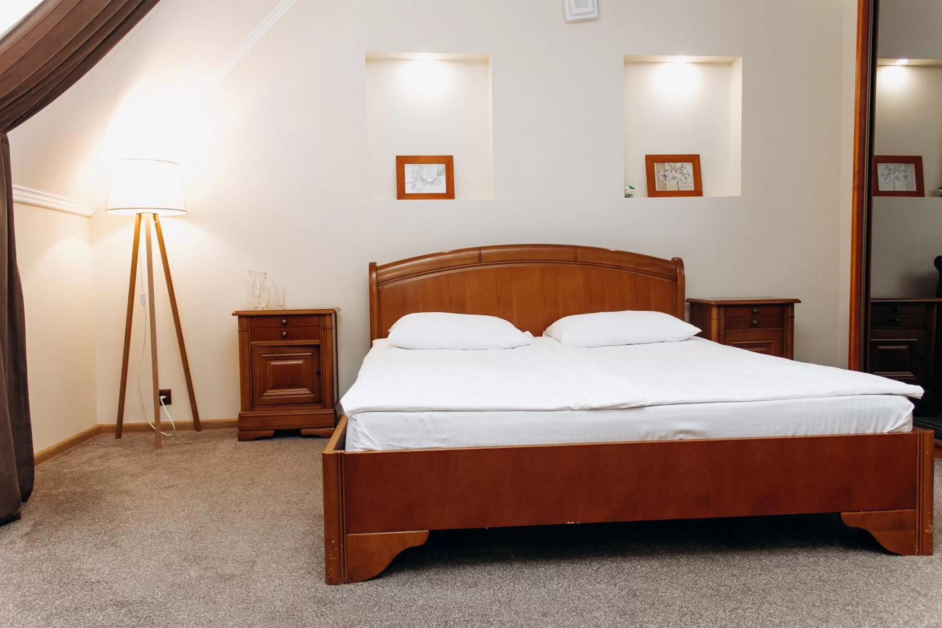 Photo of the whole room, Bed in Eduard Hotel