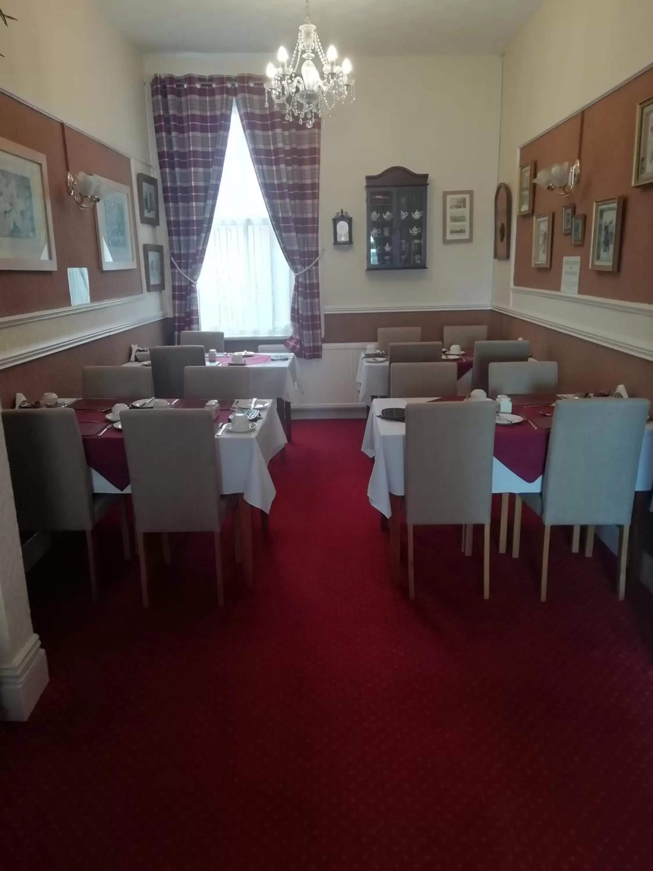 Dining area, Restaurant/Places to Eat in Shirley Heights Hotel