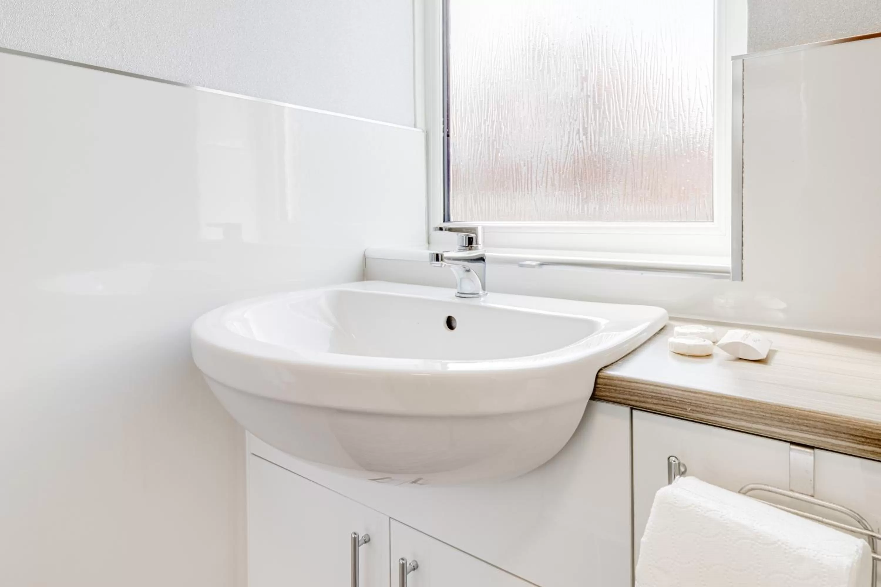 Bathroom in Park Manor Hotel