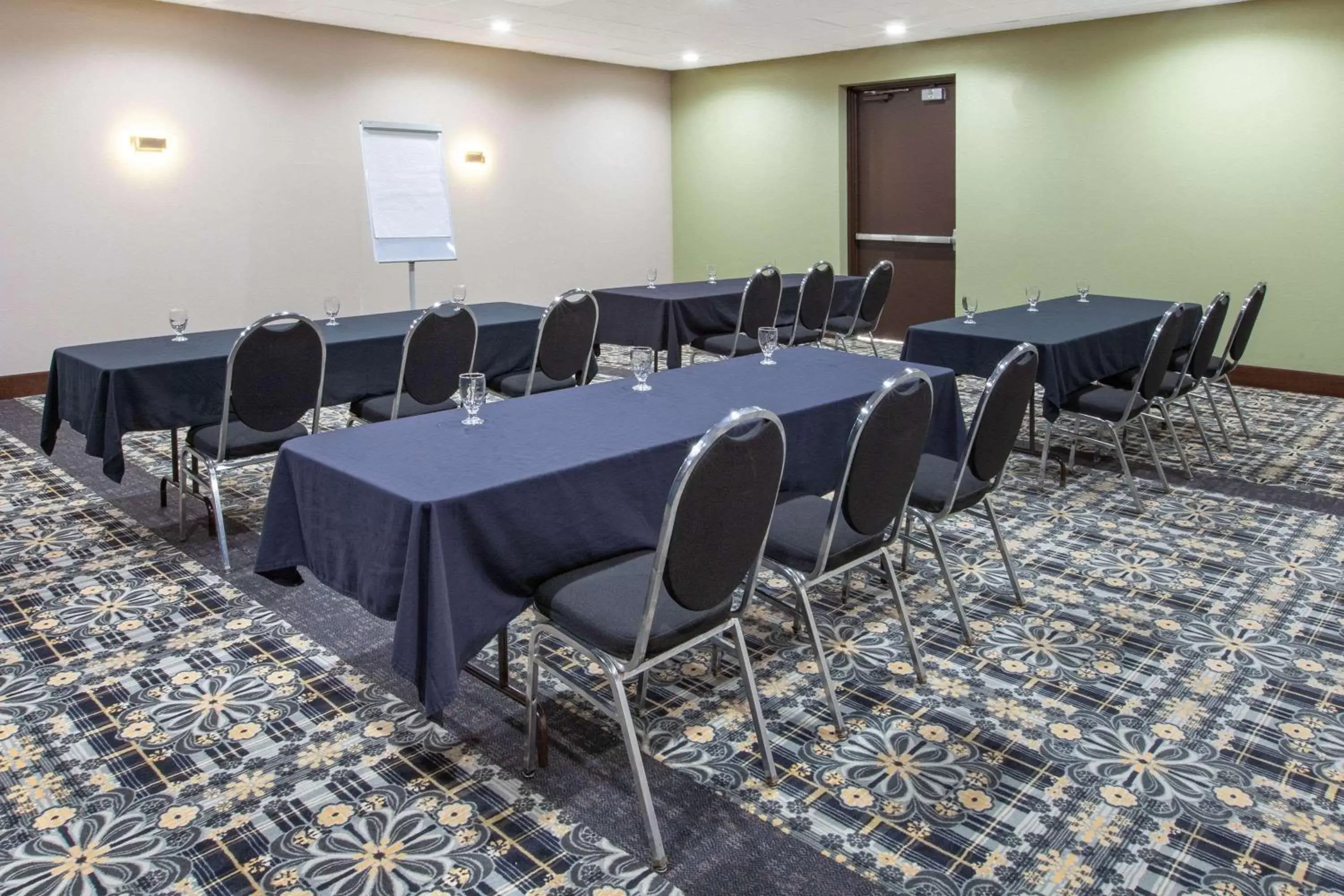 On site in Days Inn & Suites by Wyndham Grand Rapids Near Downtown On site in Days Inn & Suites by Wyndham Grand Rapids Near Downtown