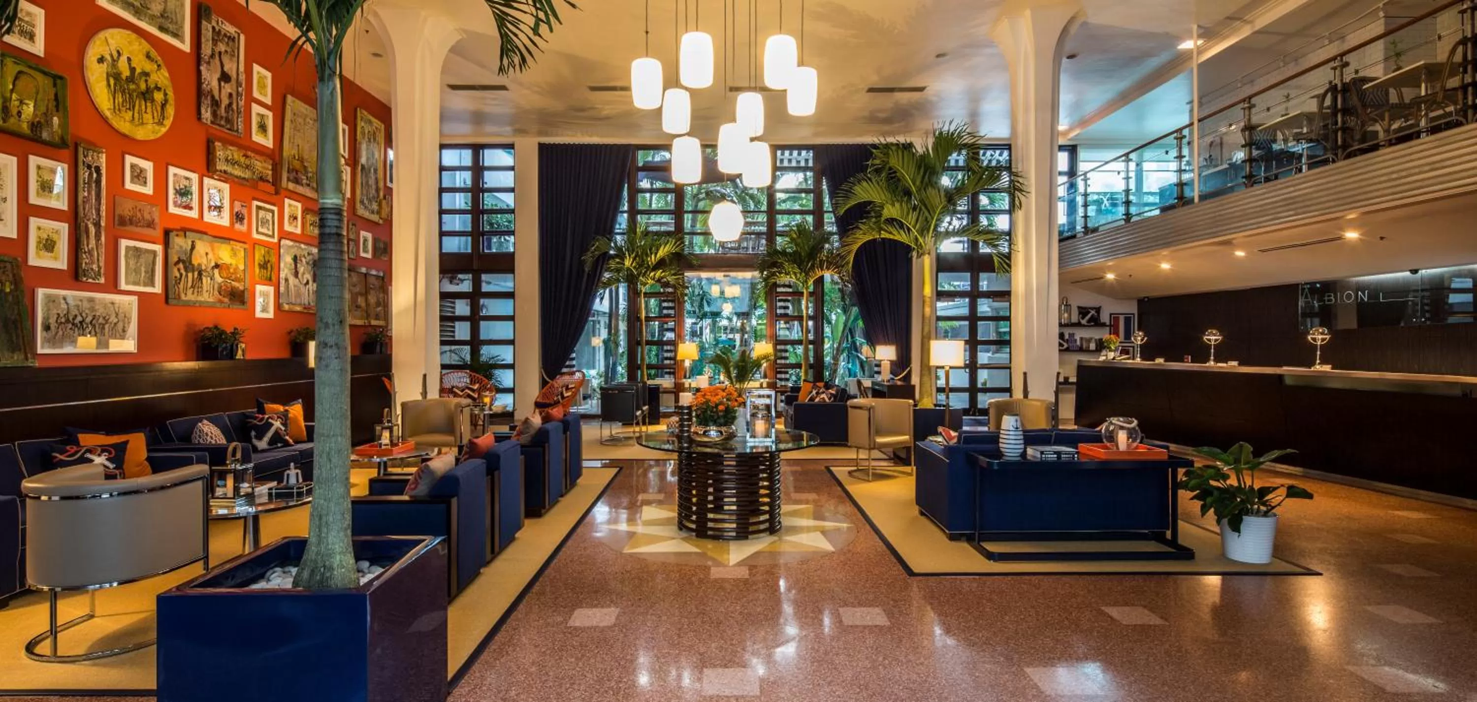 Lobby or reception in Albion Hotel