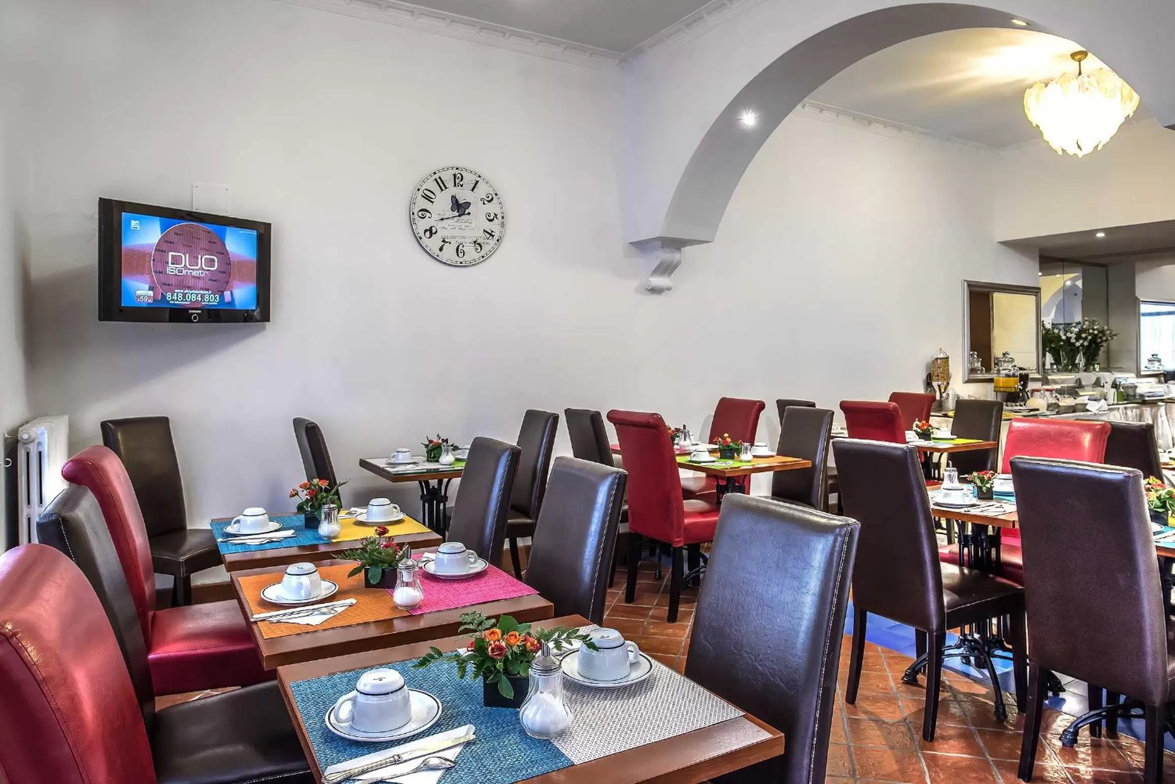 Restaurant/places to eat in Hotel Caracciolo