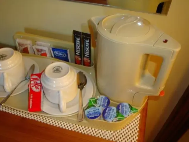 Coffee/tea facilities in Corrigans Shore House