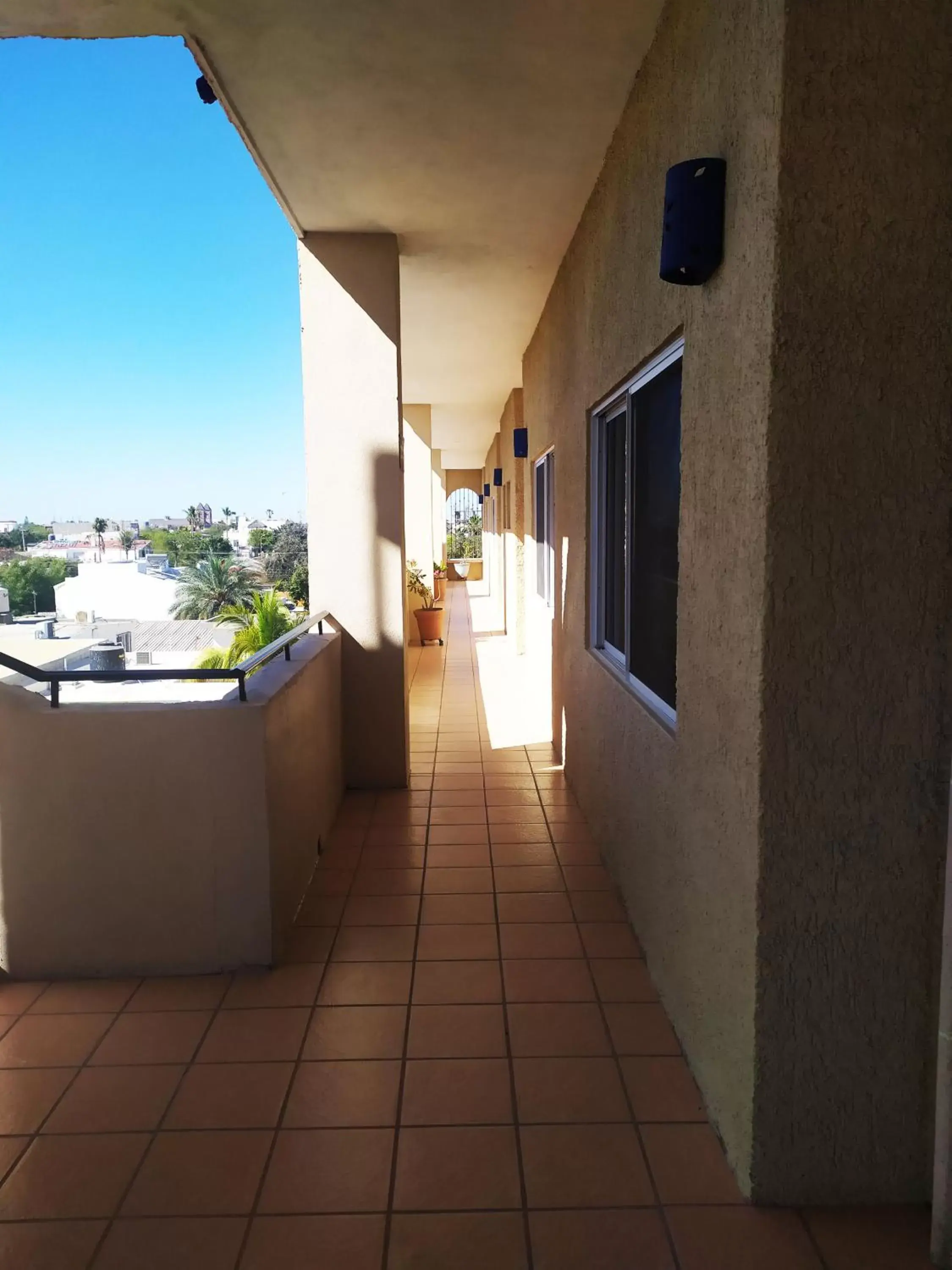 Property building, Balcony/Terrace in Las Gaviotas Condo-Hotel La Paz BCS