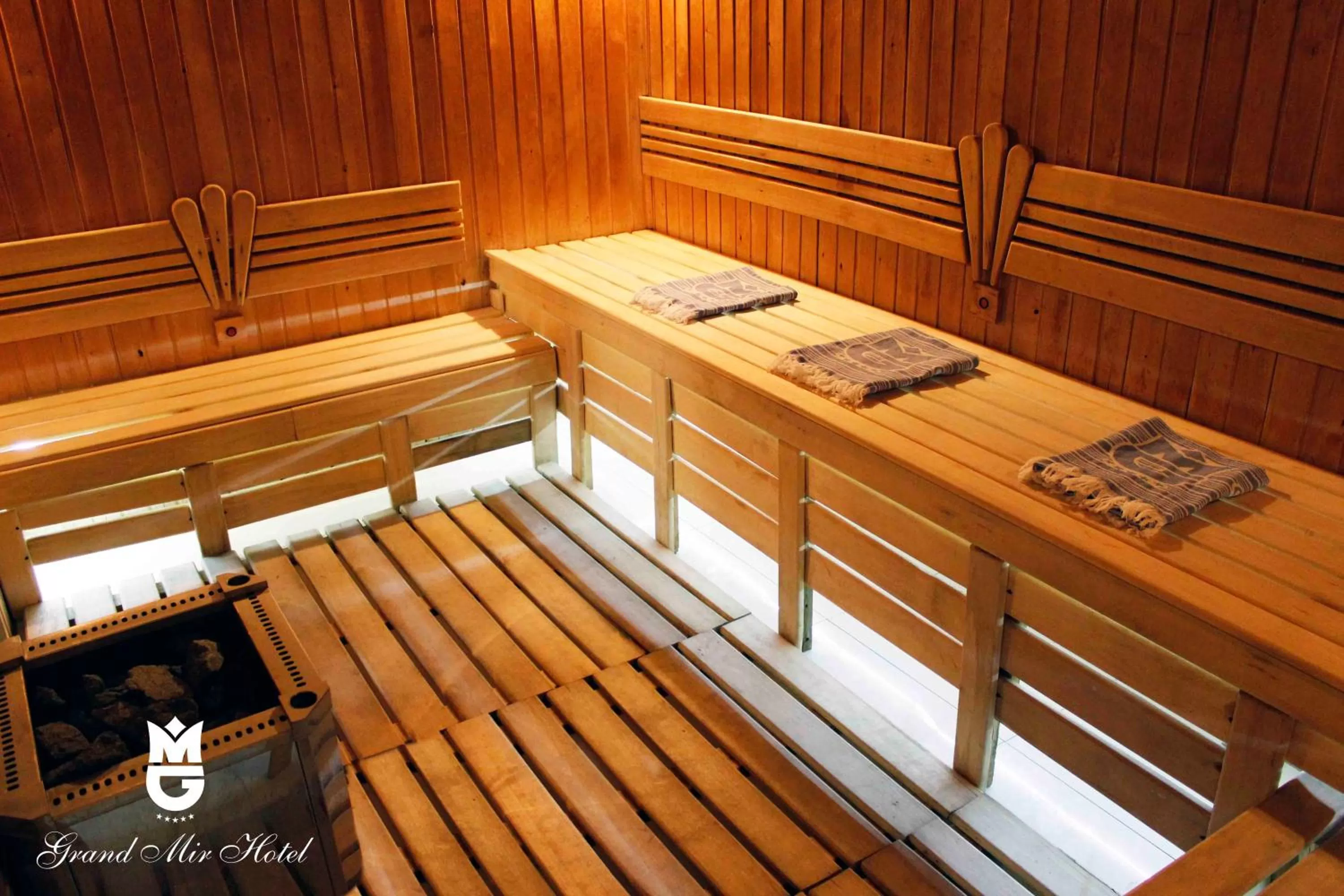 Sauna in Grand Mir Hotel