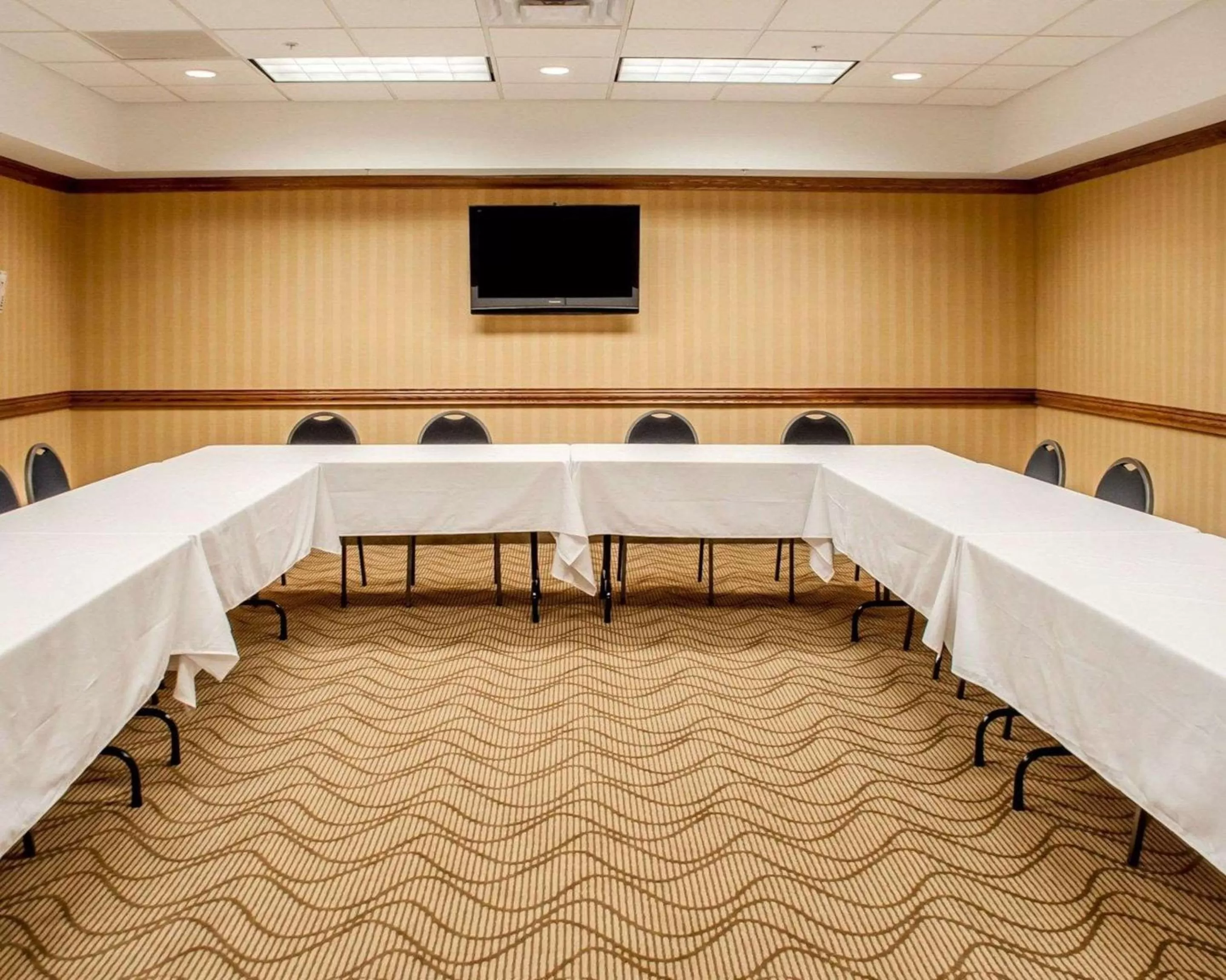 On site in Quality Inn Near Walden Galleria Mall