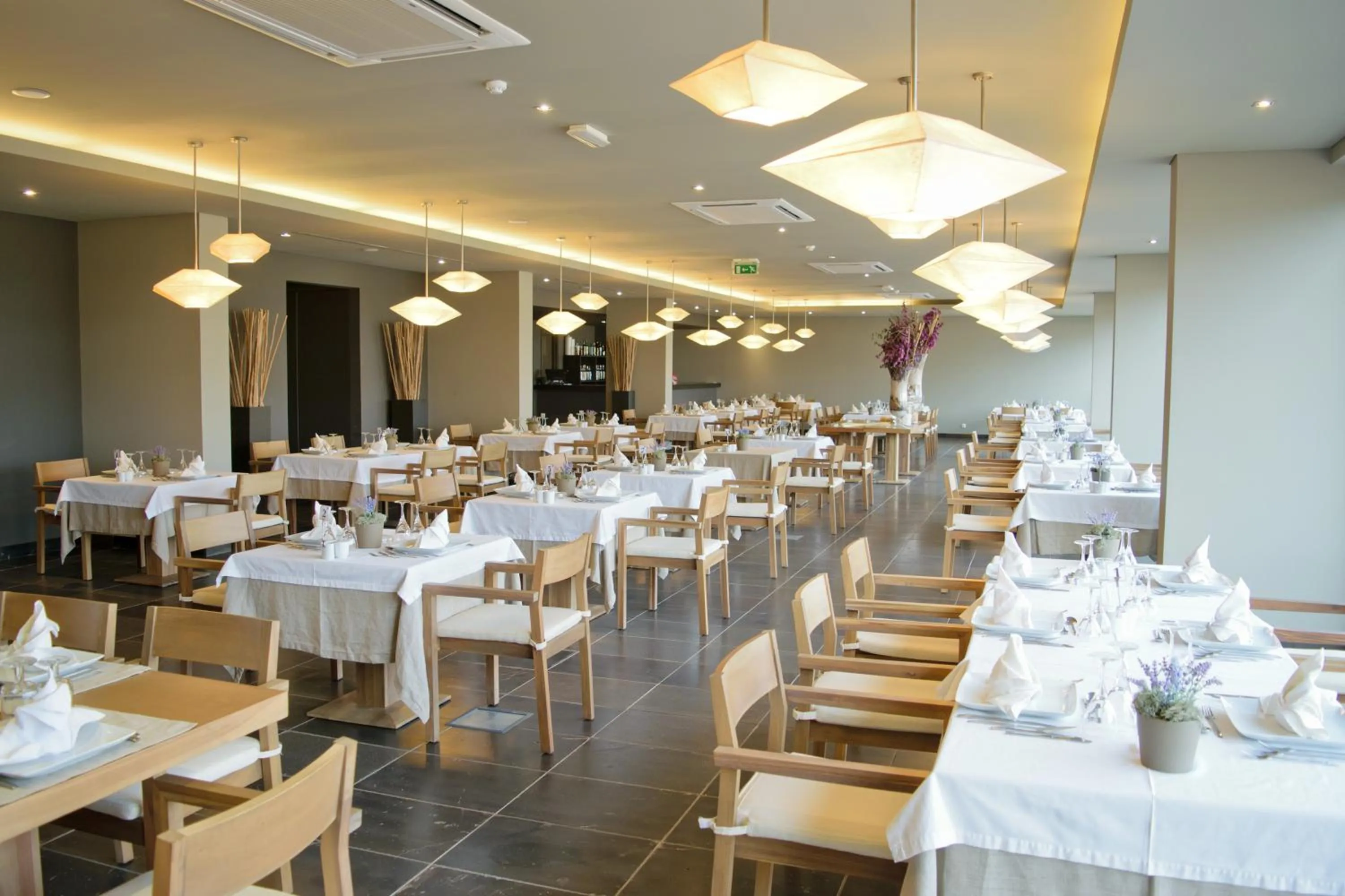 Restaurant/places to eat in Oasis Salinas Sea