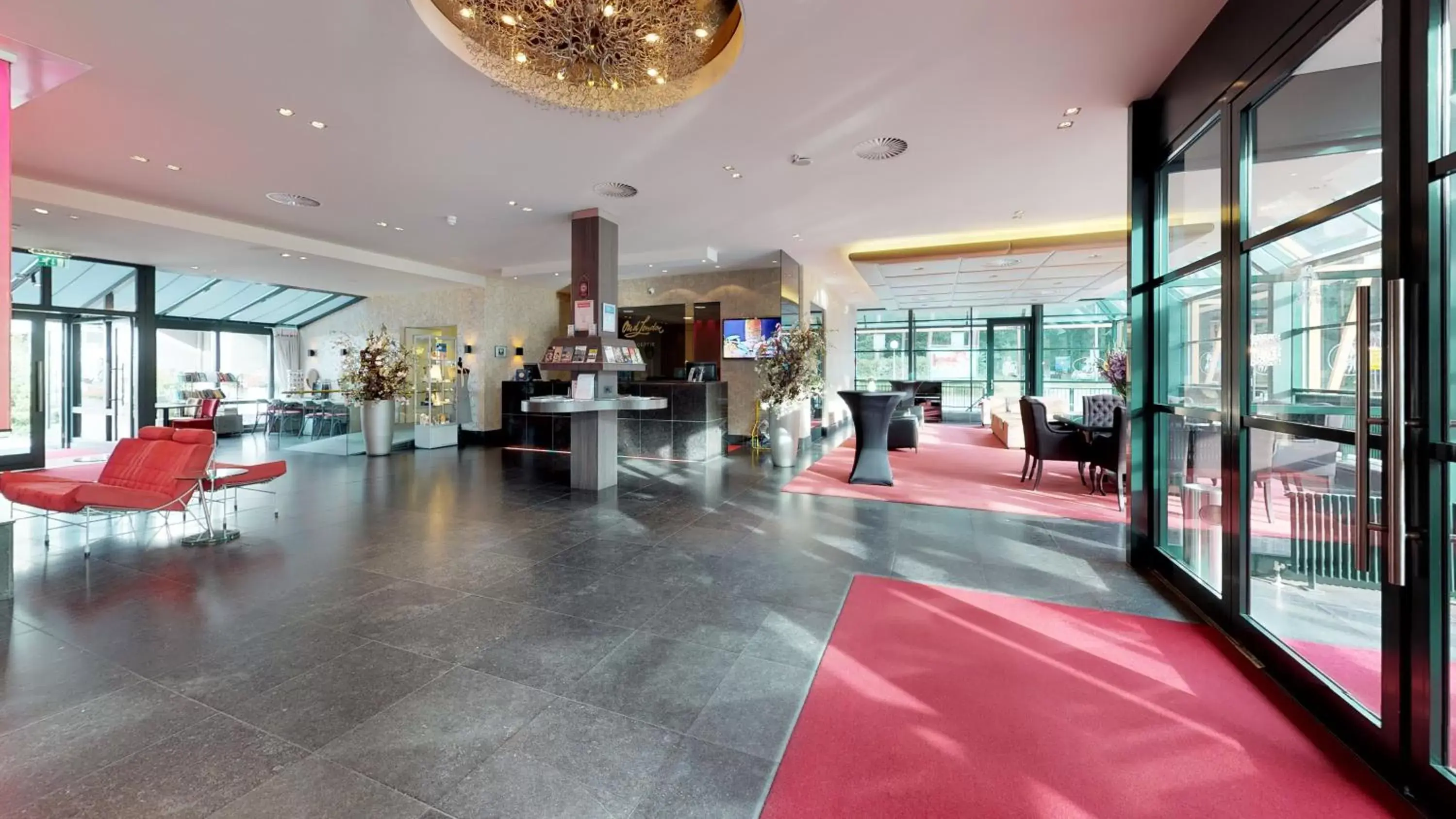 Lobby or reception in Hotel Restaurant Oud London