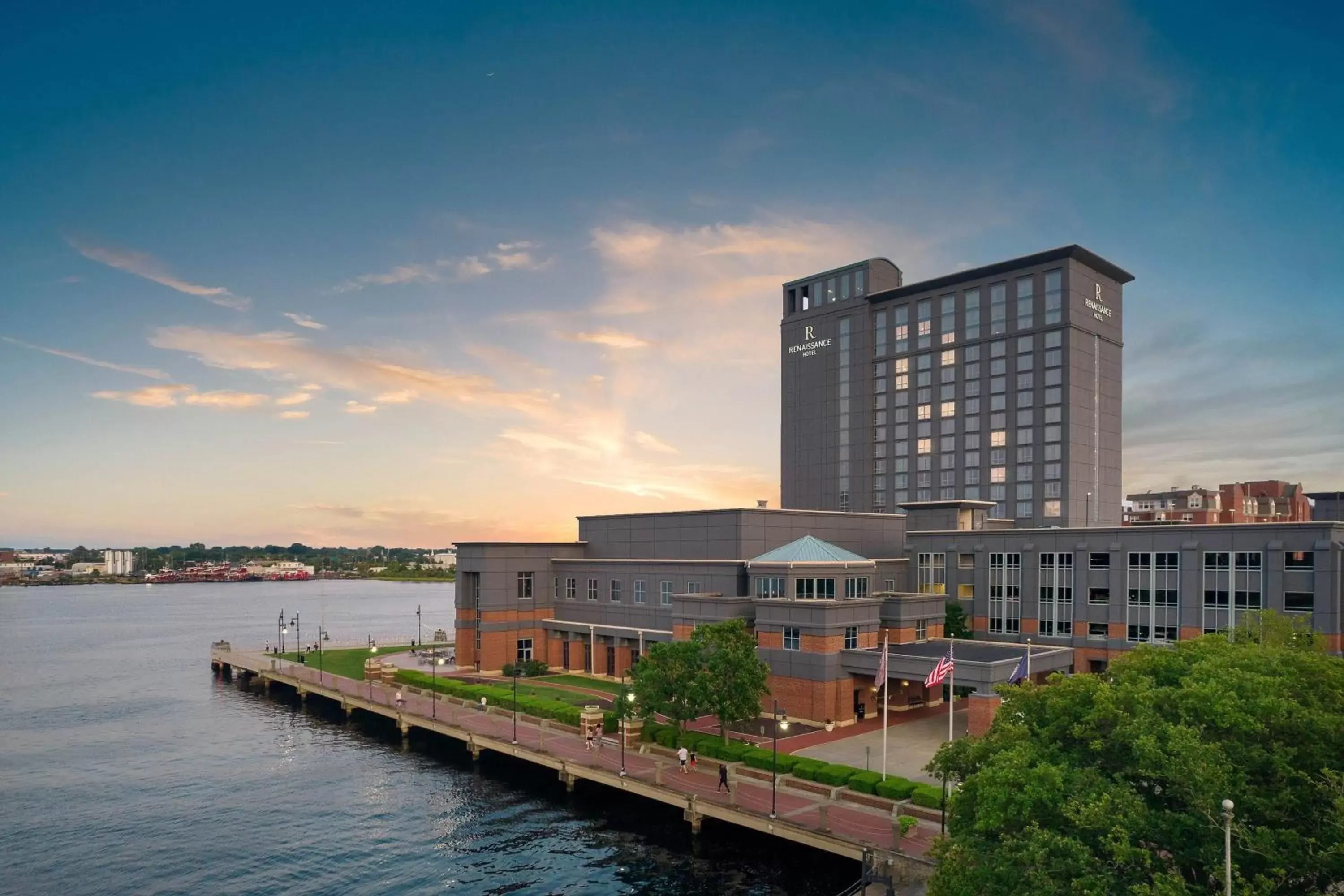 Property building in Renaissance Portsmouth-Norfolk Waterfront Hotel