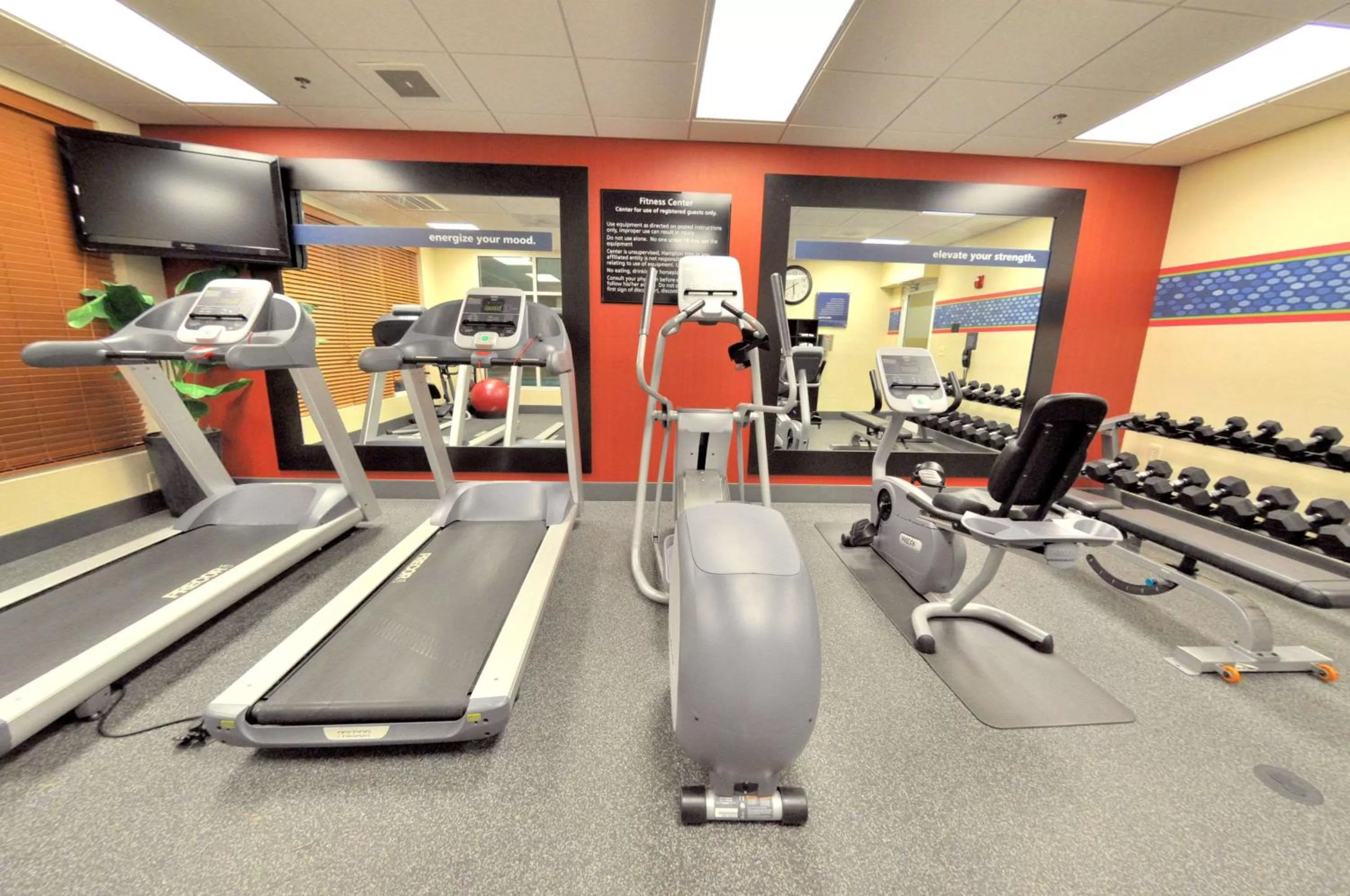 Fitness centre/facilities in Hampton Inn Richmond - Airport