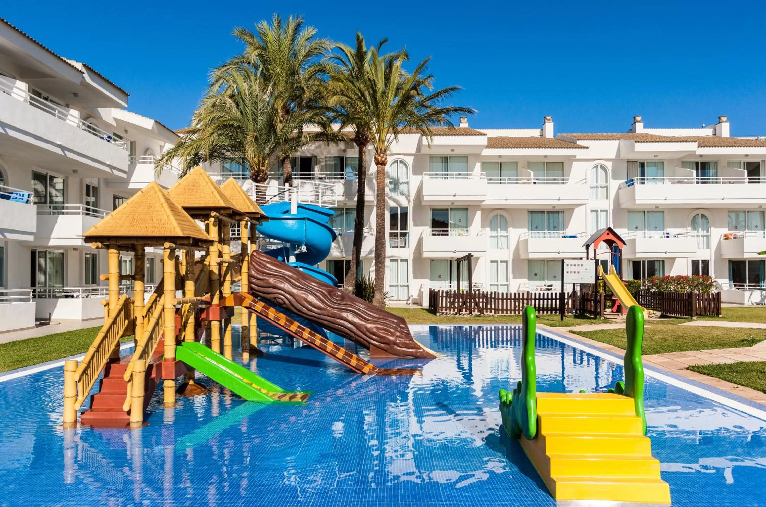 Children play ground in Hoposa Hotel & Apartaments VillaConcha