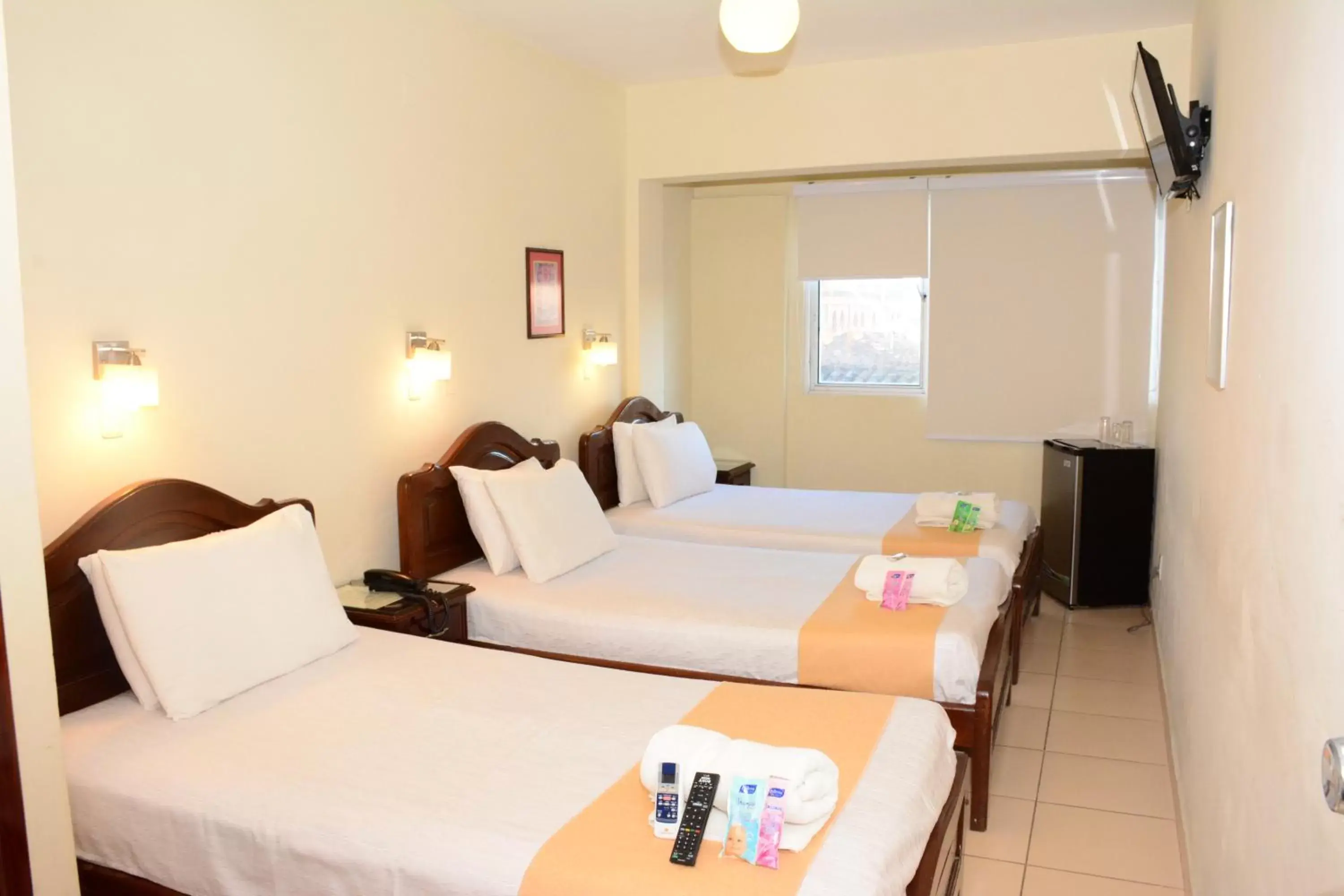 Classic Quadruple Room in La Siesta Hotel Classic Quadruple Room in La Siesta Hotel