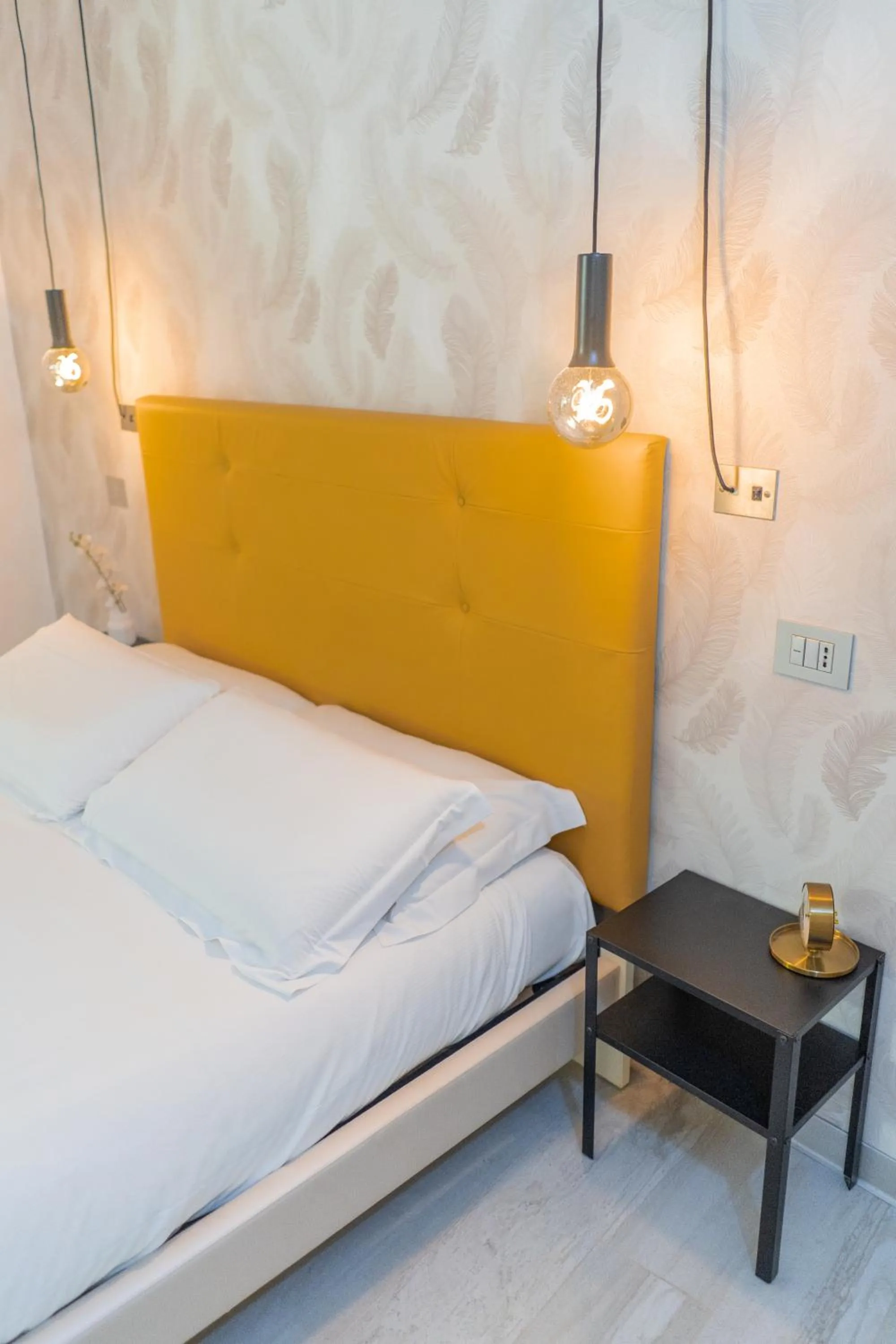 Decorative detail, Bed in iRooms - Spanish Steps