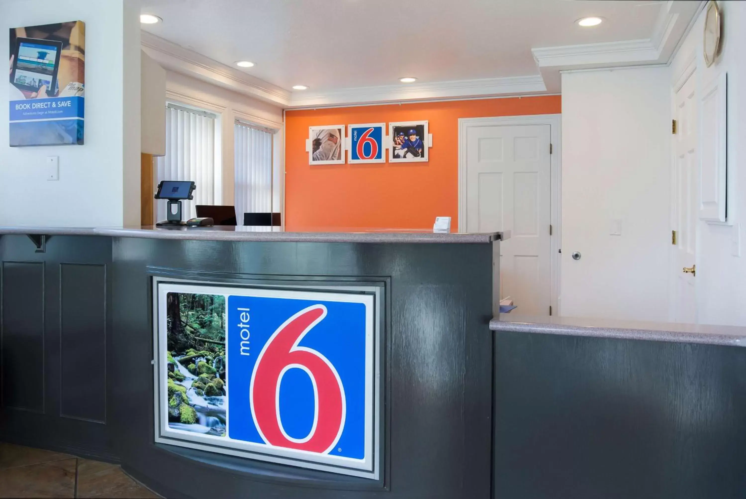 Lobby or reception, Lobby/Reception in Motel 6-Canby, OR