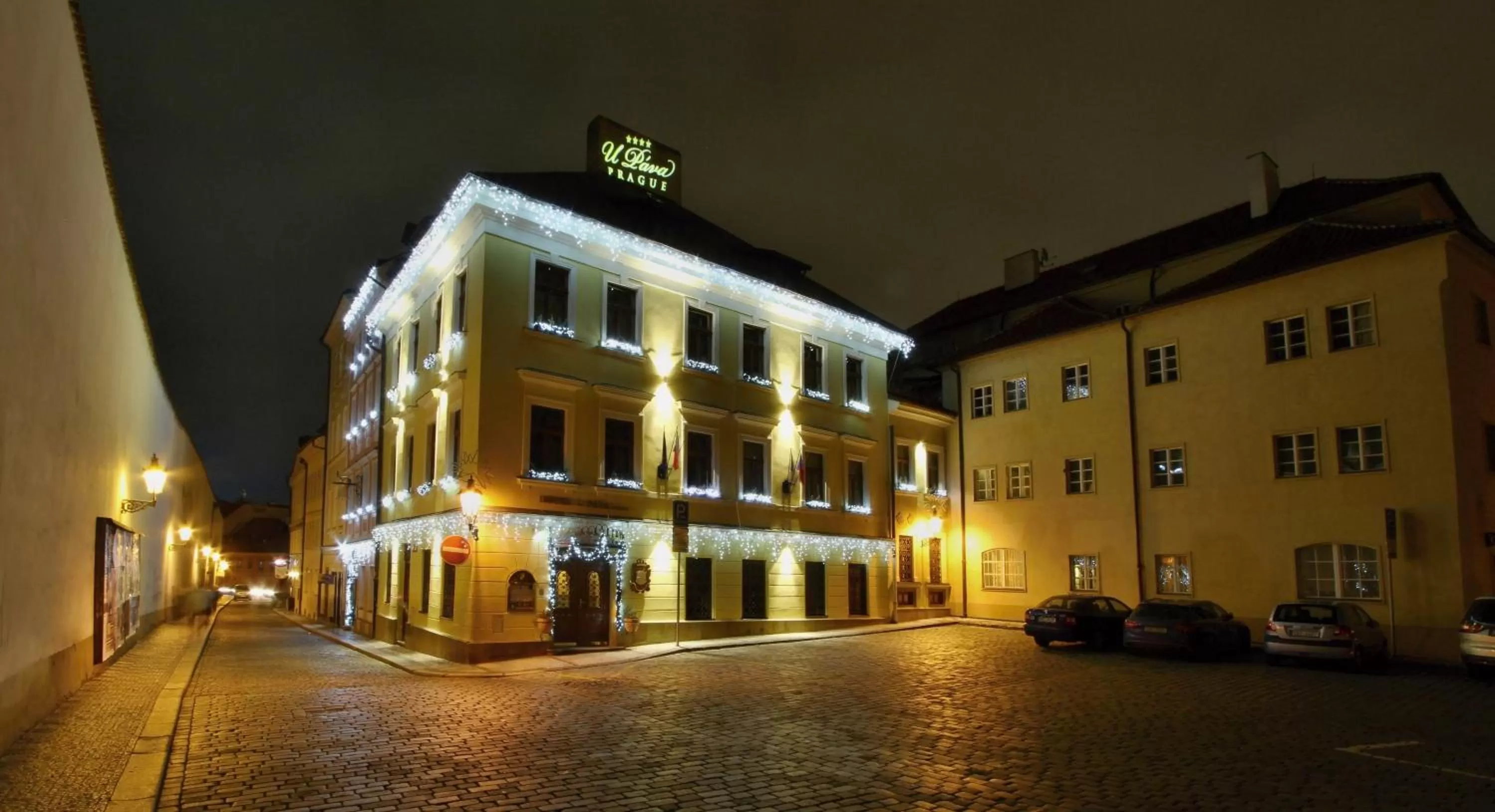 Property building in U Páva