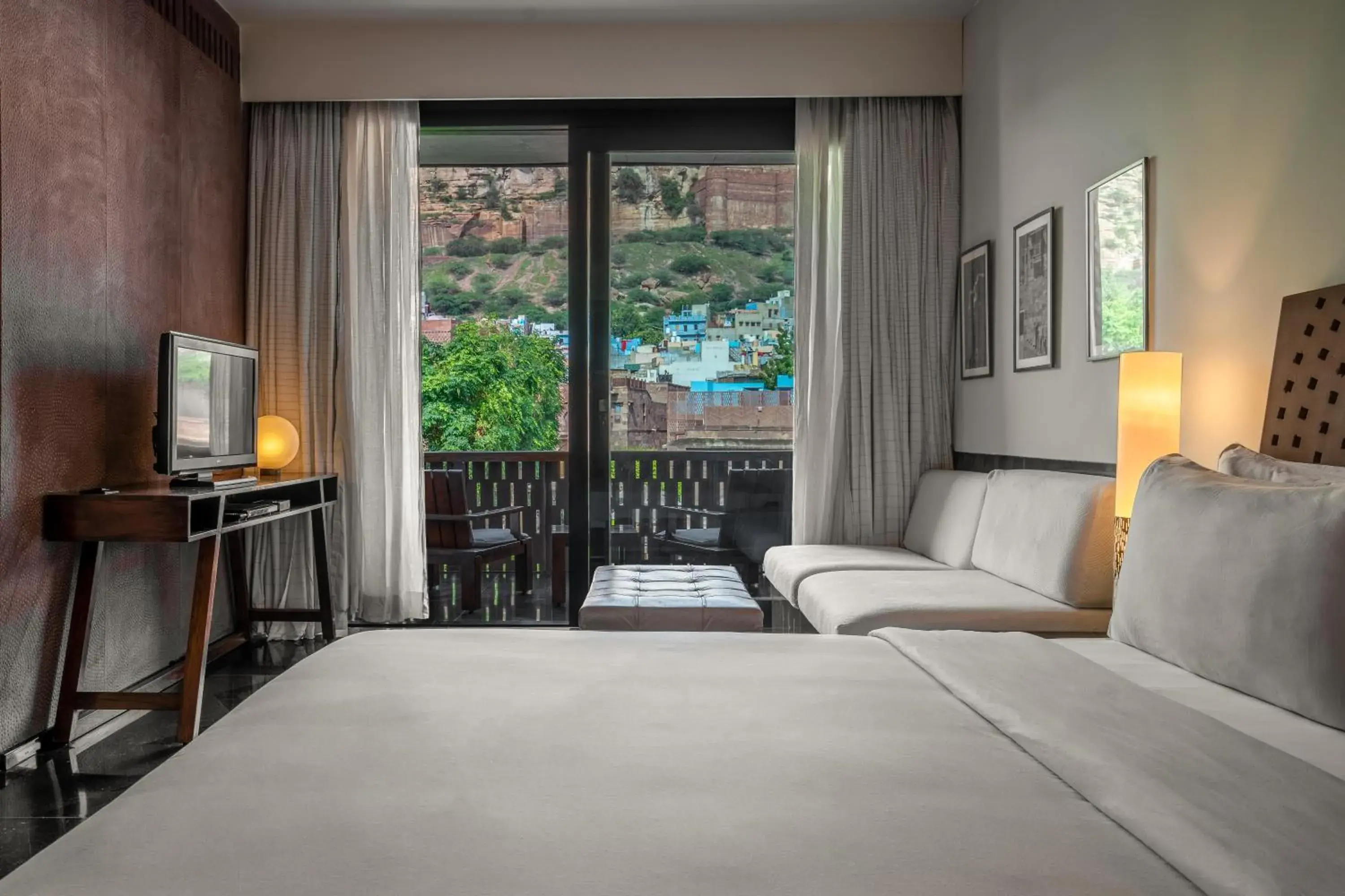 Bedroom, Seating Area in Hotel Raas