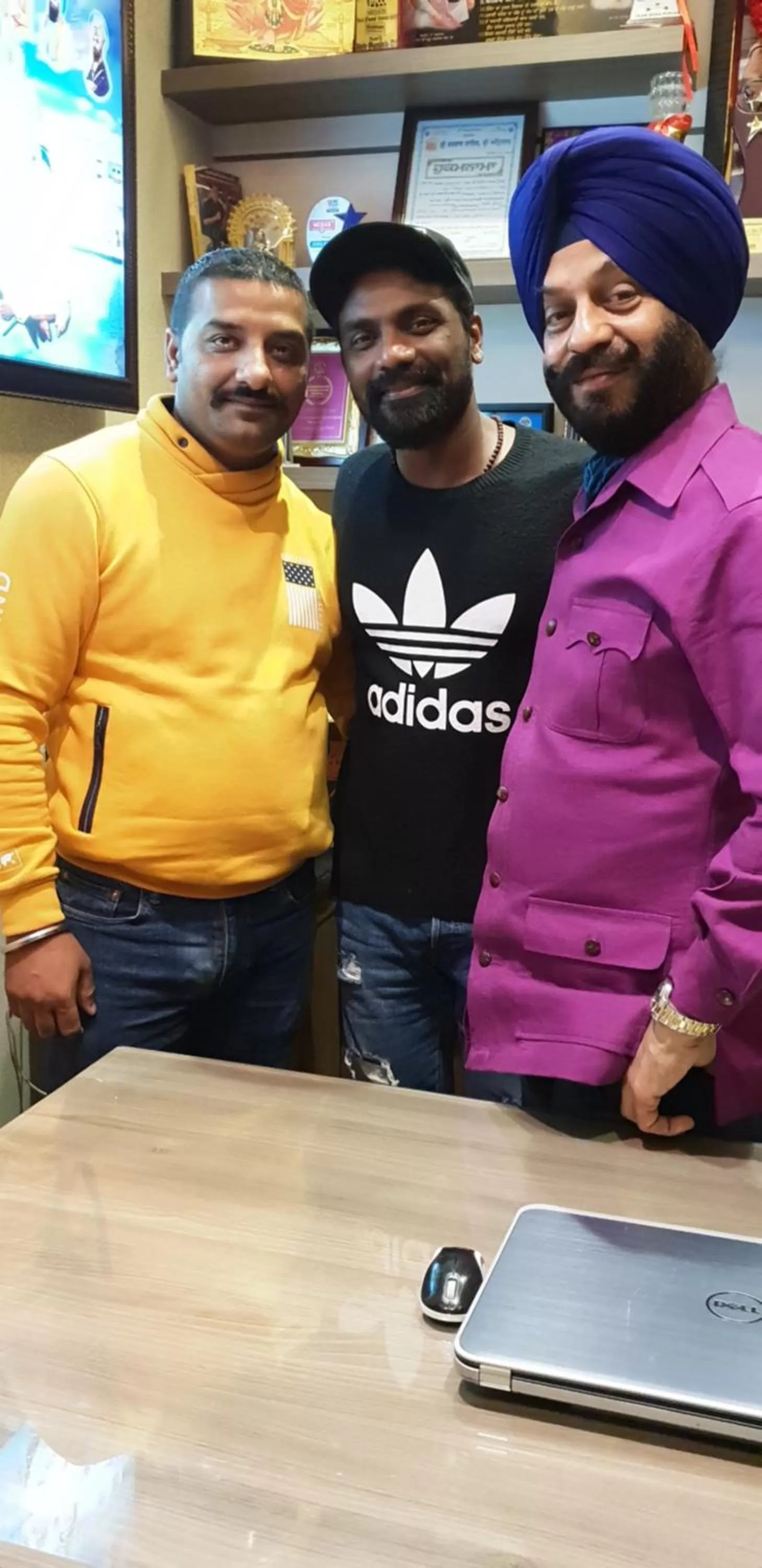 Hotel Makhan Residency