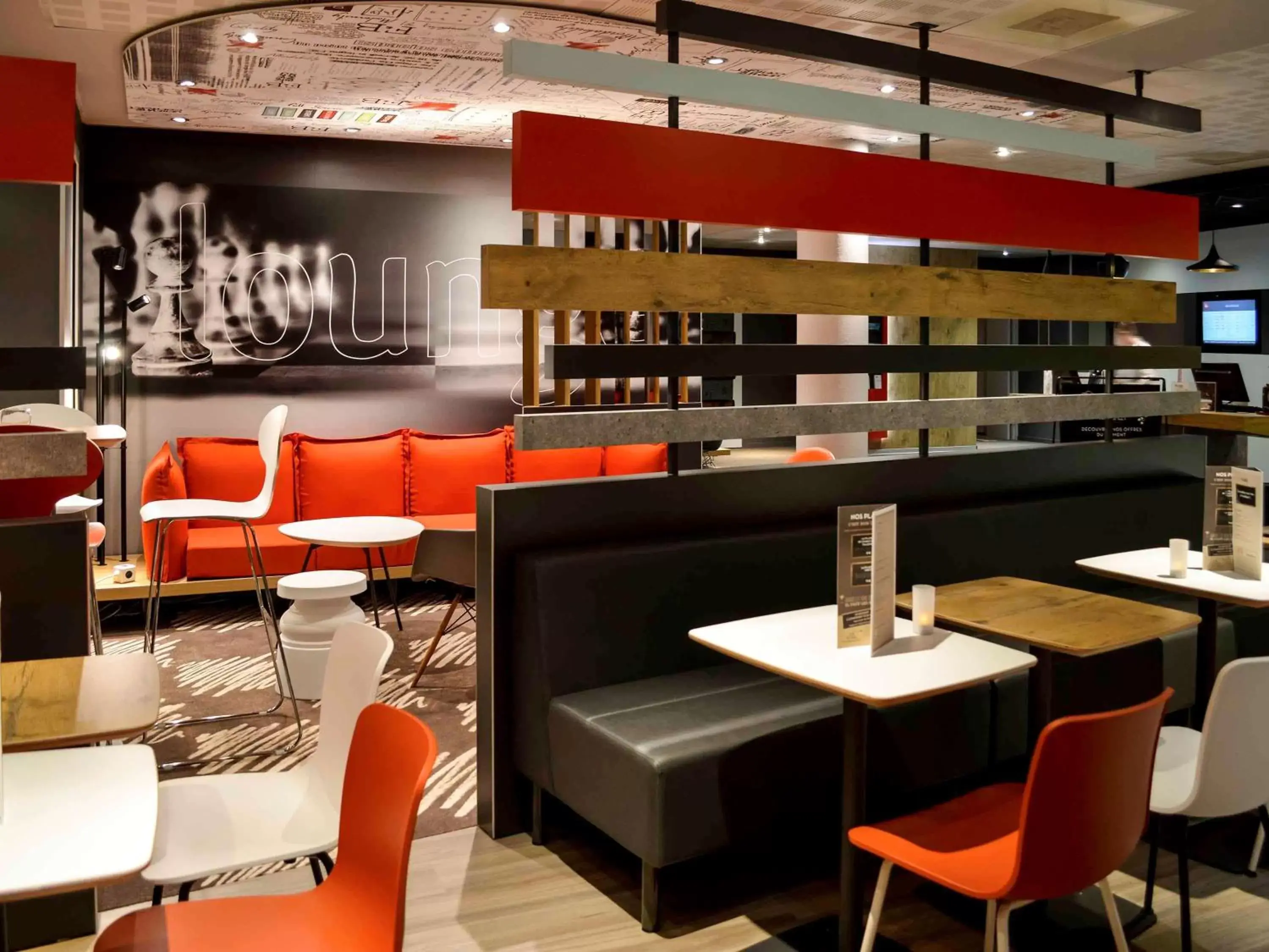 Restaurant/places to eat, Lounge/Bar in ibis Honfleur