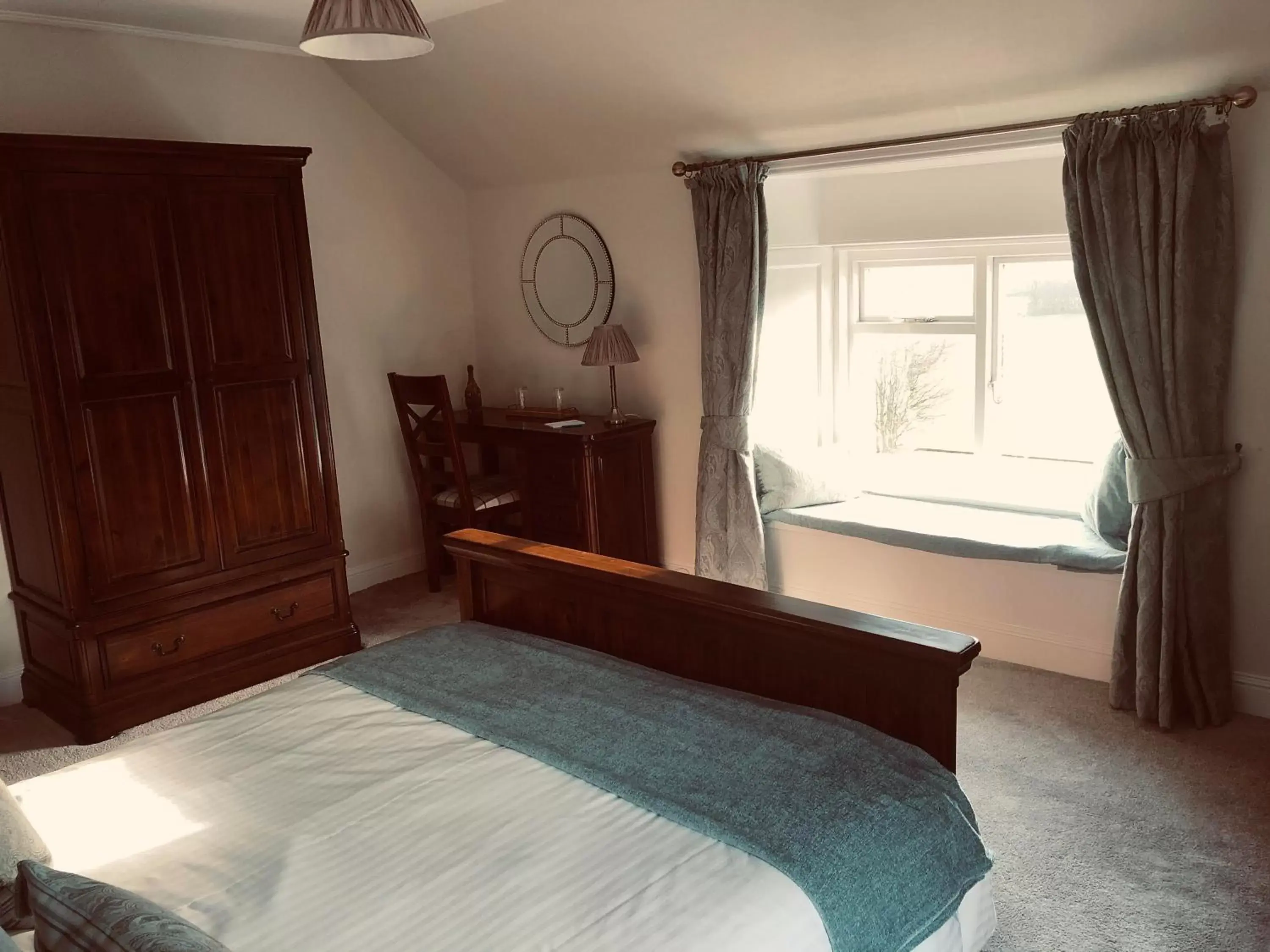 Small Double Room in Oswald House Small Double Room in Oswald House