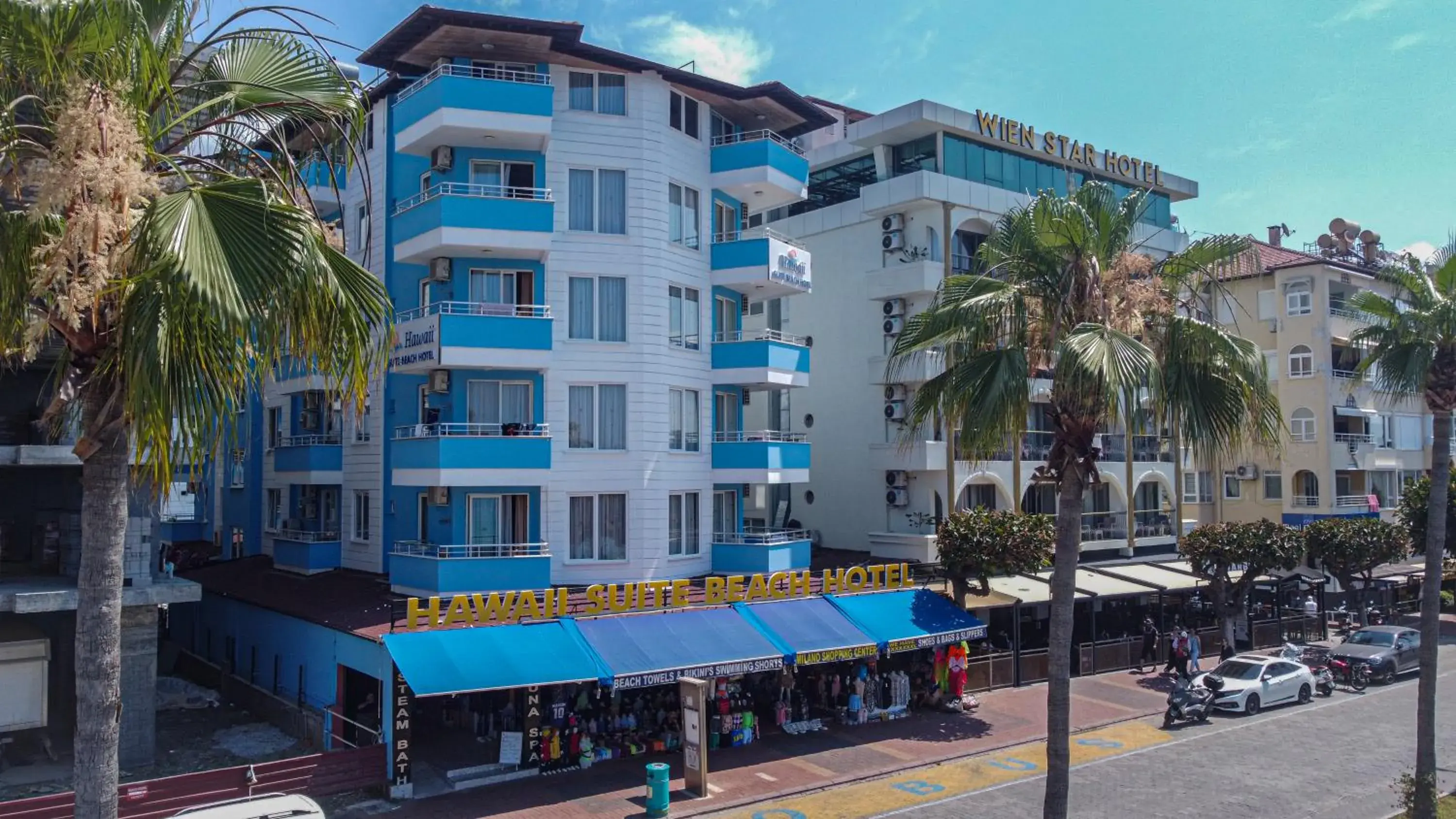 Property Building in Hawaii Suite Beach Hotel