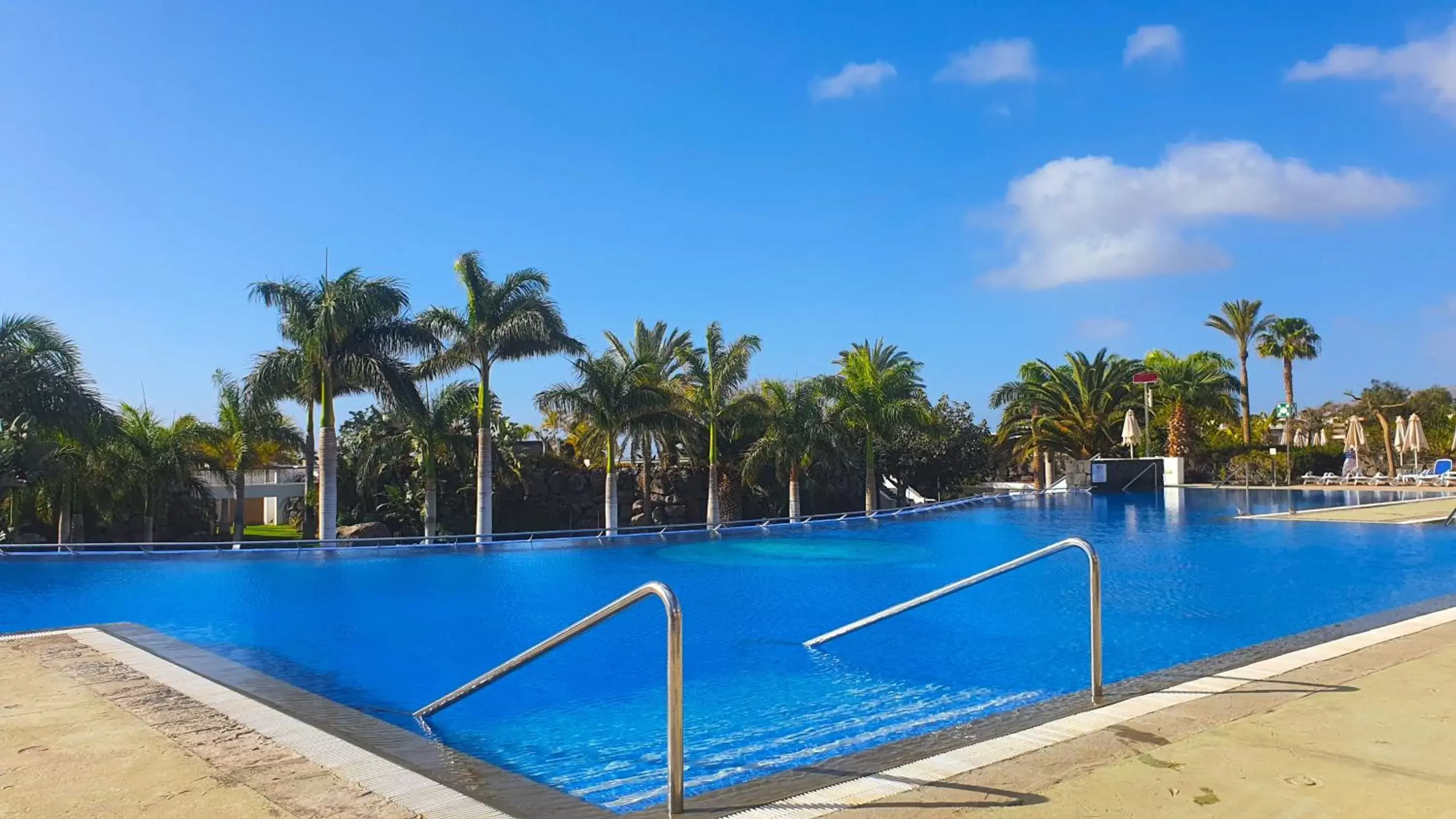 Swimming Pool in Hotel Costa Calero Thalasso & Spa